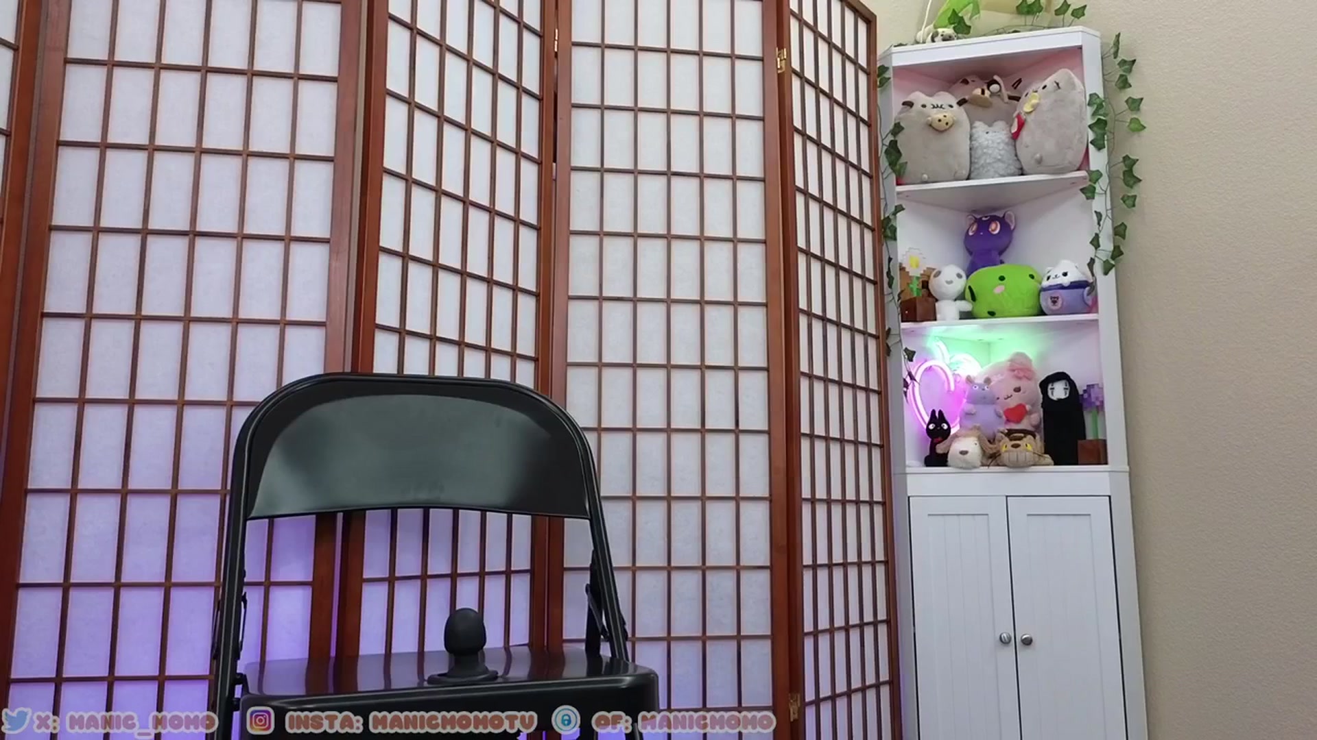 Gallery image thumbnail from ManicMomo's myfreecams stream on, 01/17/2024, 06:08 image 14 of 20