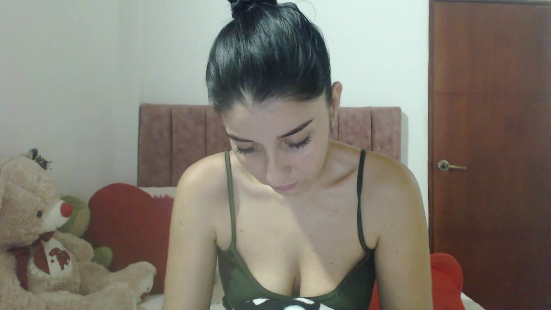 Gallery image thumbnail from Mao02's myfreecams stream on, 04/03/2024, 10:55 image 16 of 20