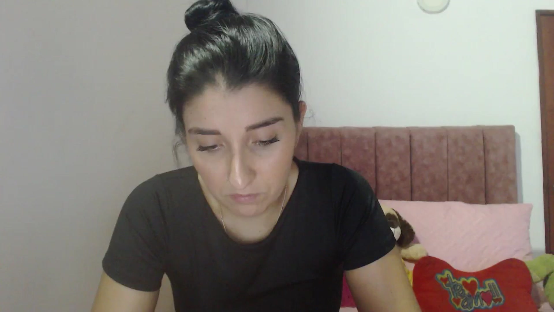 Gallery image thumbnail from Mao02's myfreecams stream on, 05/08/2024, 07:36 image 10 of 20