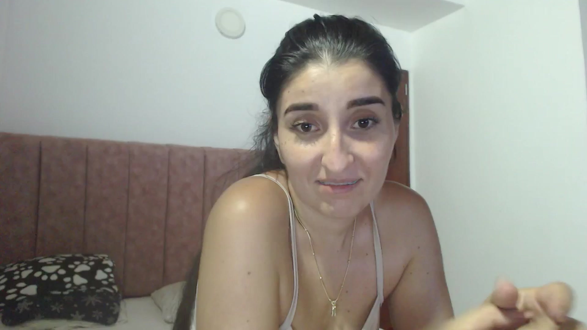 Gallery image thumbnail from Mao02's myfreecams stream on, 05/15/2024, 07:47 image 16 of 20
