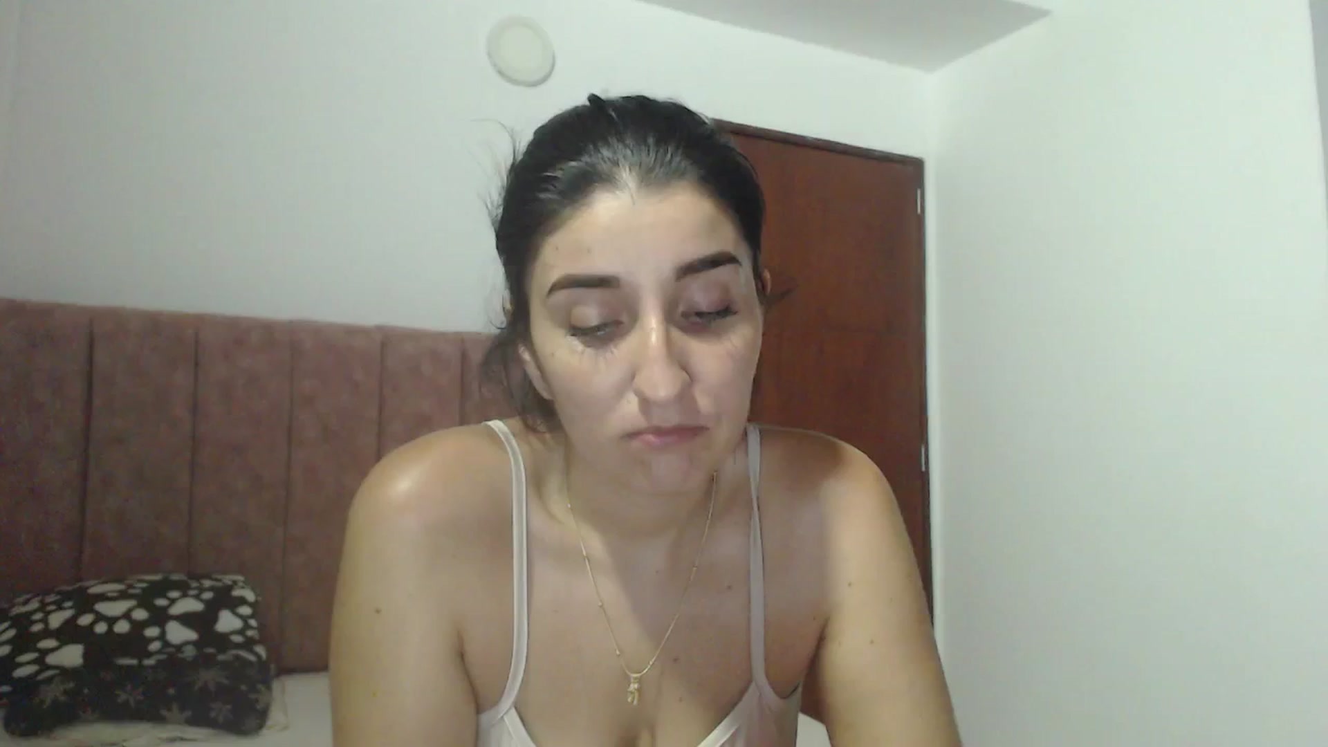 Gallery image thumbnail from Mao02's myfreecams stream on, 05/15/2024, 08:38 image 9 of 20