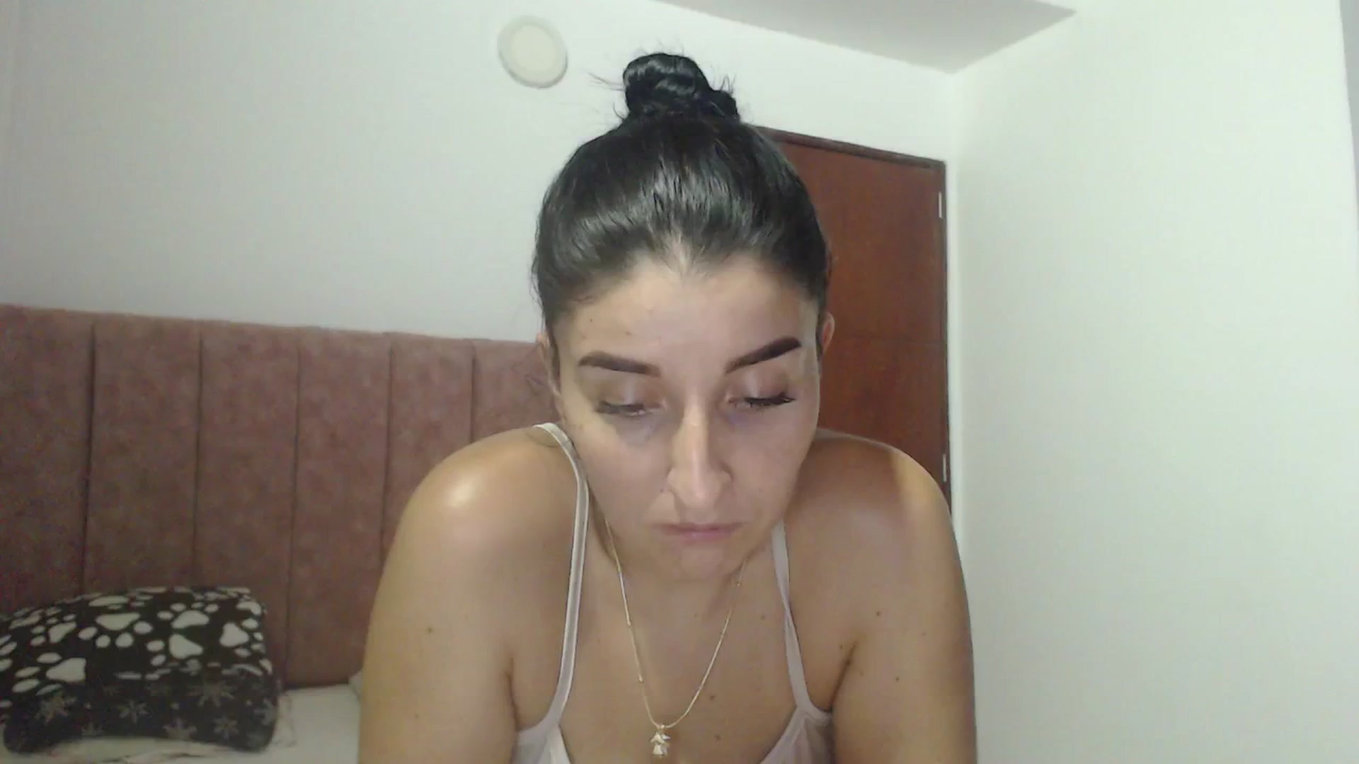 Gallery image thumbnail from Mao02's myfreecams stream on, 05/15/2024, 08:38 image 15 of 20