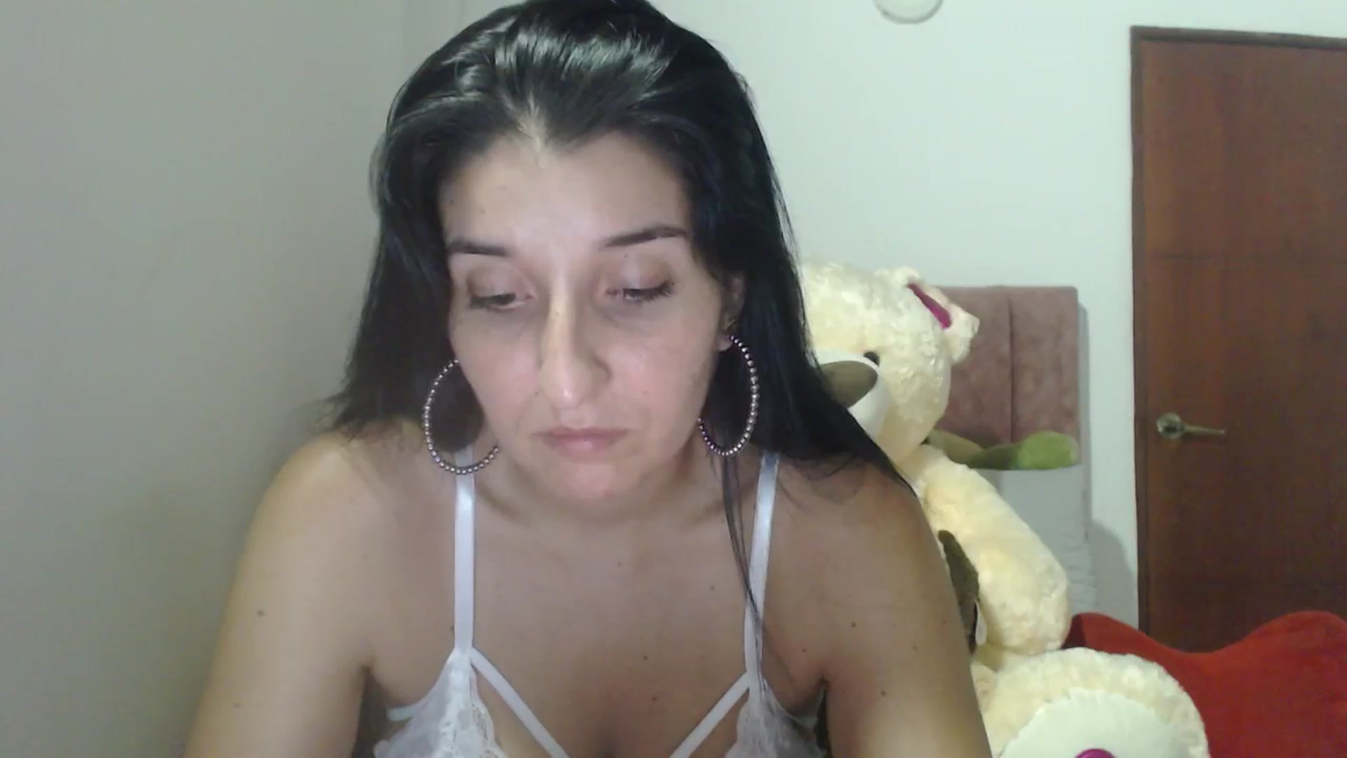 Gallery image thumbnail from Mao02's myfreecams stream on, 05/23/2024, 08:08 image 12 of 20