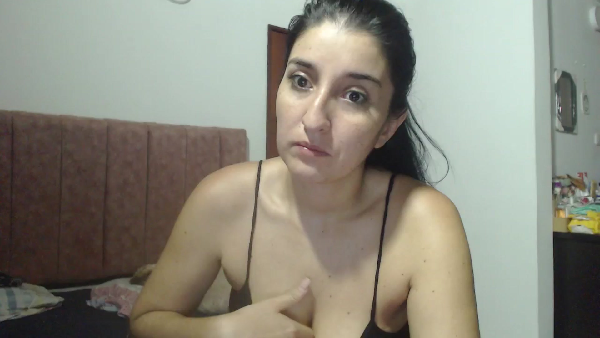 Gallery image thumbnail from Mao02's myfreecams stream on, 06/04/2024, 08:12 image 18 of 20