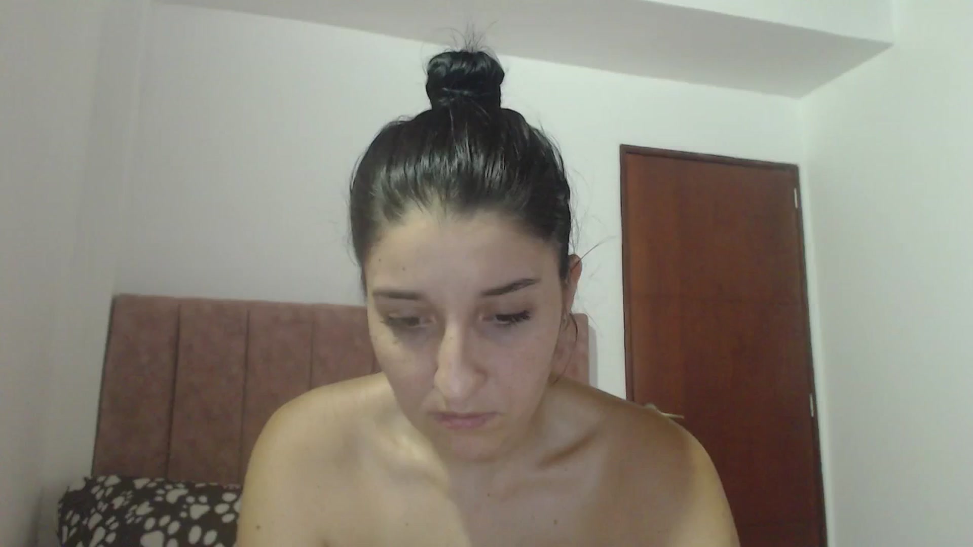Gallery image thumbnail from Mao02's myfreecams stream on, 06/05/2024, 17:21 image 15 of 20