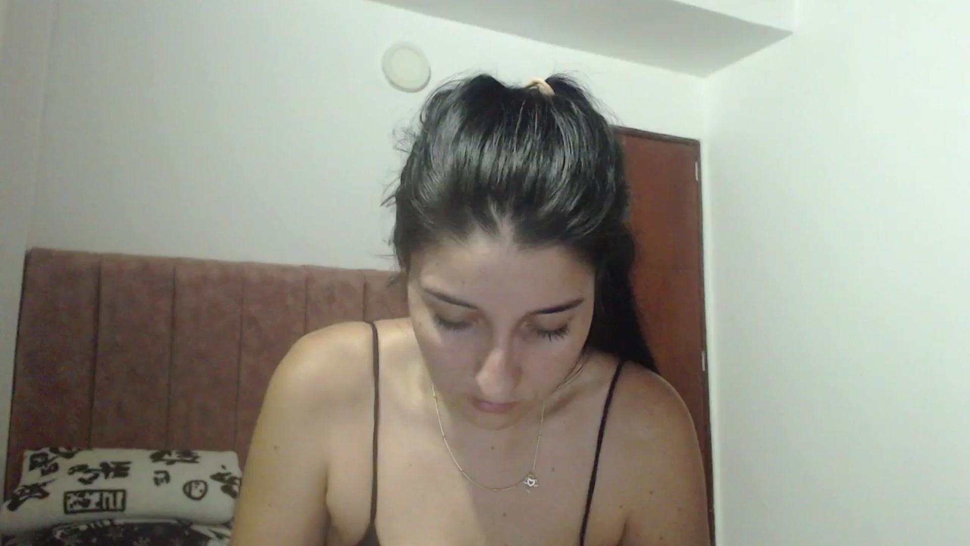 Gallery image thumbnail from Mao02's myfreecams stream on, 06/17/2024, 10:14 image 10 of 20