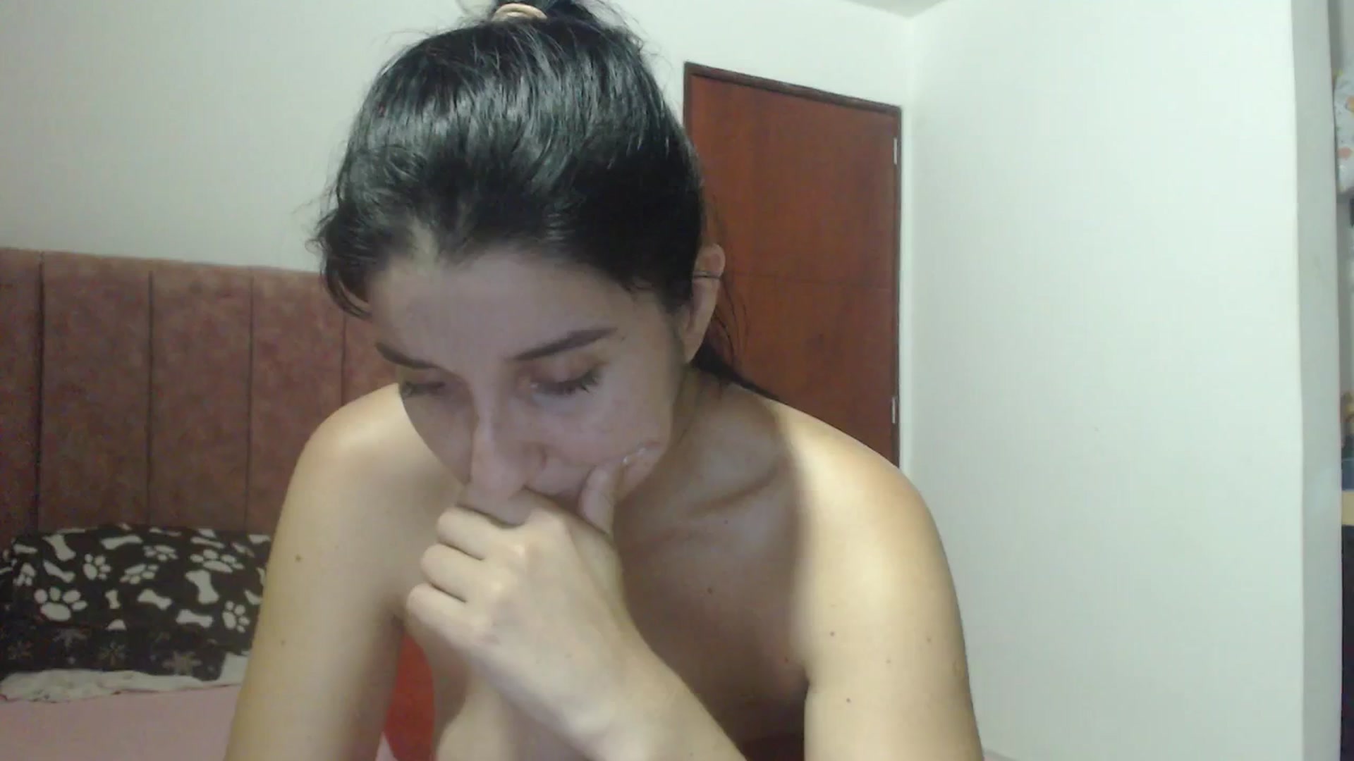 Gallery image thumbnail from Mao02's myfreecams stream on, 12/06/2024, 08:49 image 16 of 20