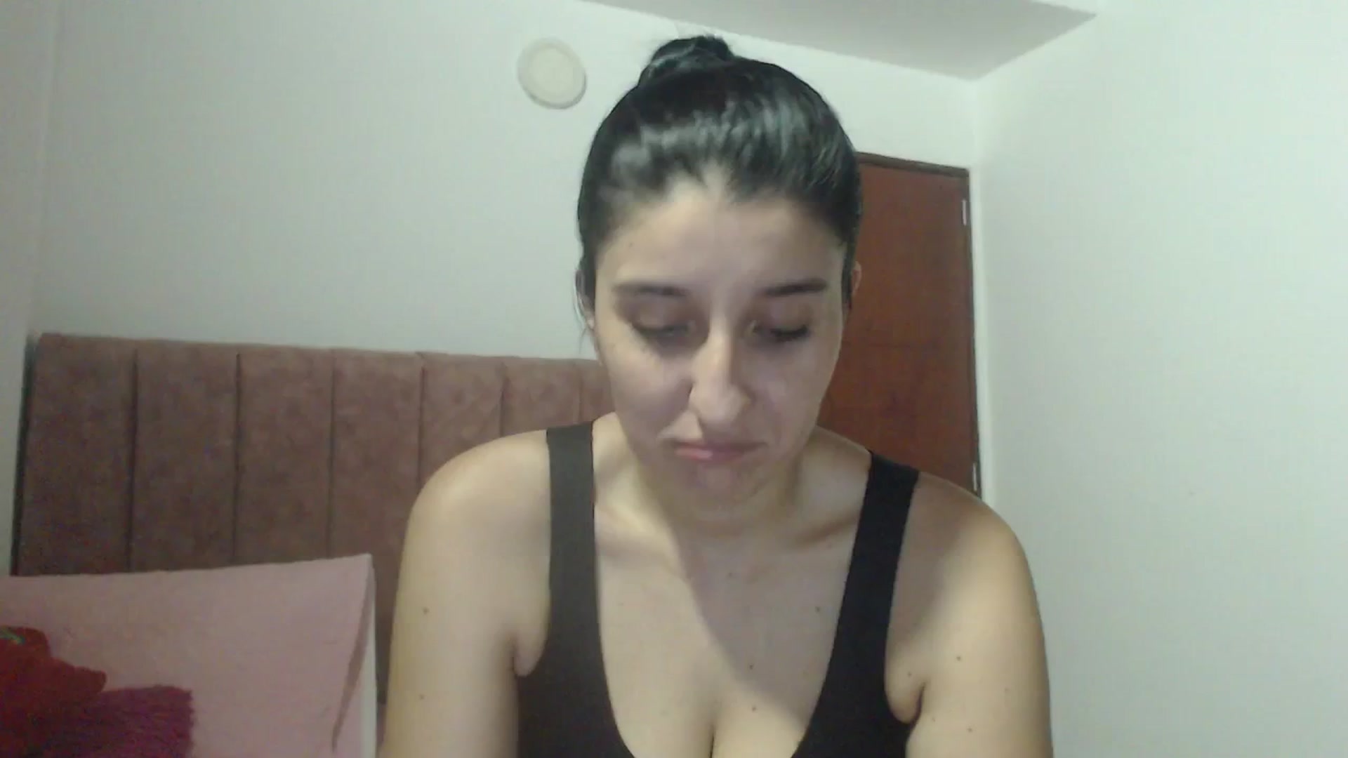 Gallery image thumbnail from Mao02's myfreecams stream on, 02/06/2025, 07:38 image 11 of 20