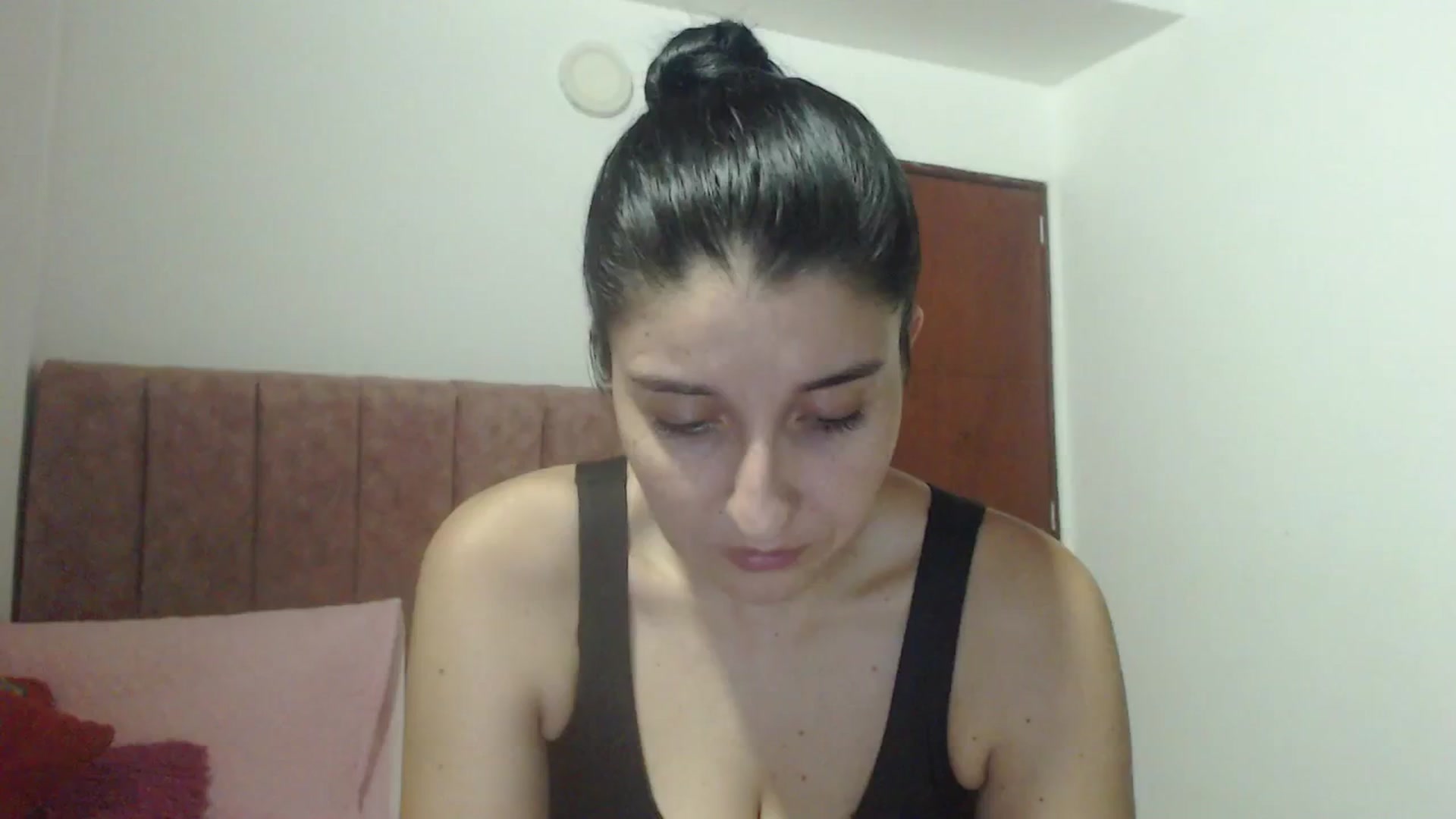 Gallery image thumbnail from Mao02's myfreecams stream on, 02/06/2025, 07:38 image 10 of 20