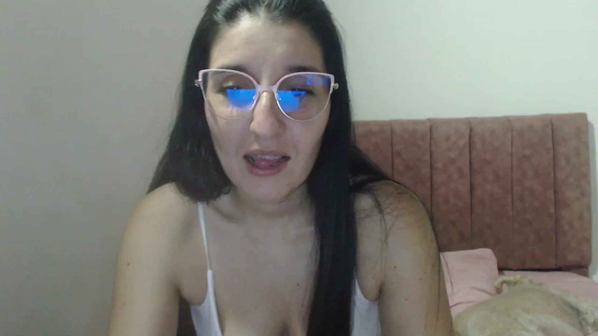 Gallery image thumbnail from Mao02's myfreecams stream on, 02/10/2025, 06:04 image 4 of 20