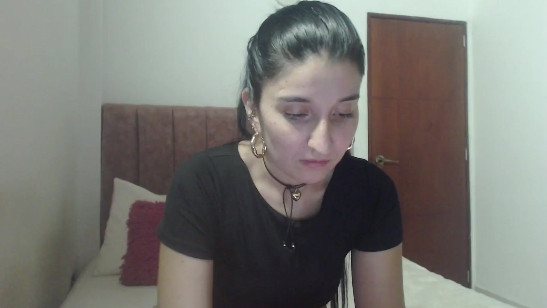 Gallery image thumbnail from Mao02's myfreecams stream on, 02/17/2025, 03:40 image 12 of 20