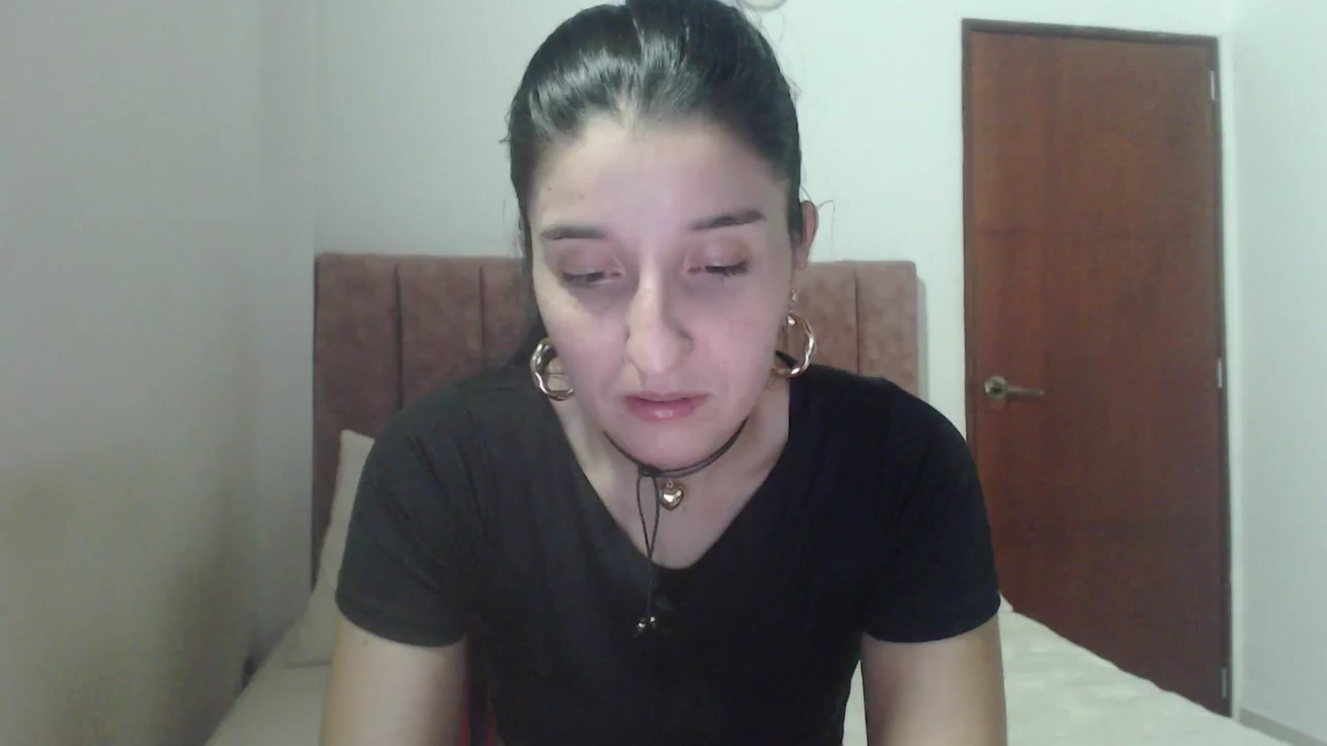 Gallery image thumbnail from Mao02's myfreecams stream on, 02/17/2025, 04:08 image 17 of 20
