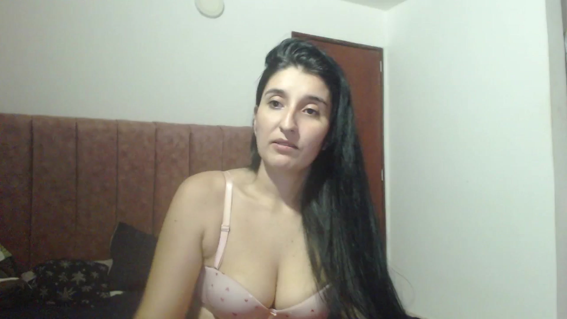 Gallery image thumbnail from Mao02's myfreecams stream on, 02/27/2025, 04:13 image 14 of 20