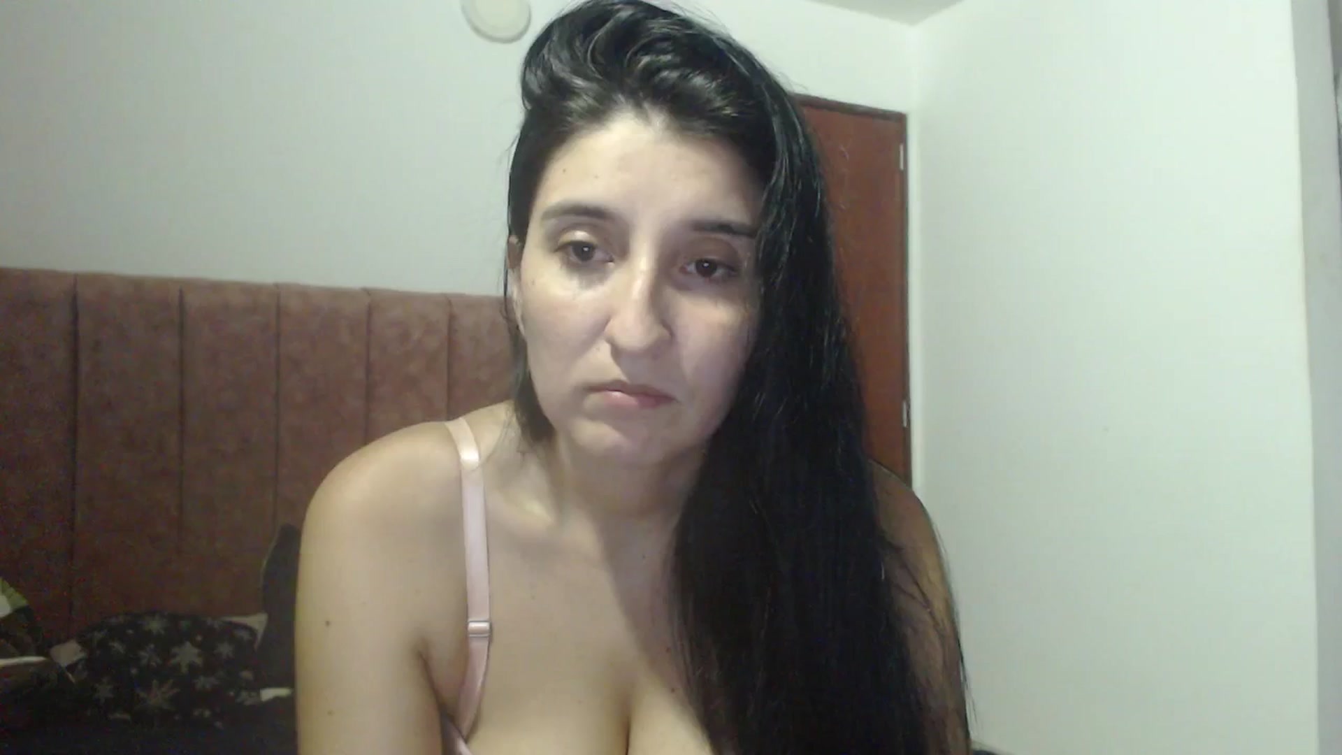 Gallery image thumbnail from Mao02's myfreecams stream on, 02/27/2025, 04:13 image 16 of 20