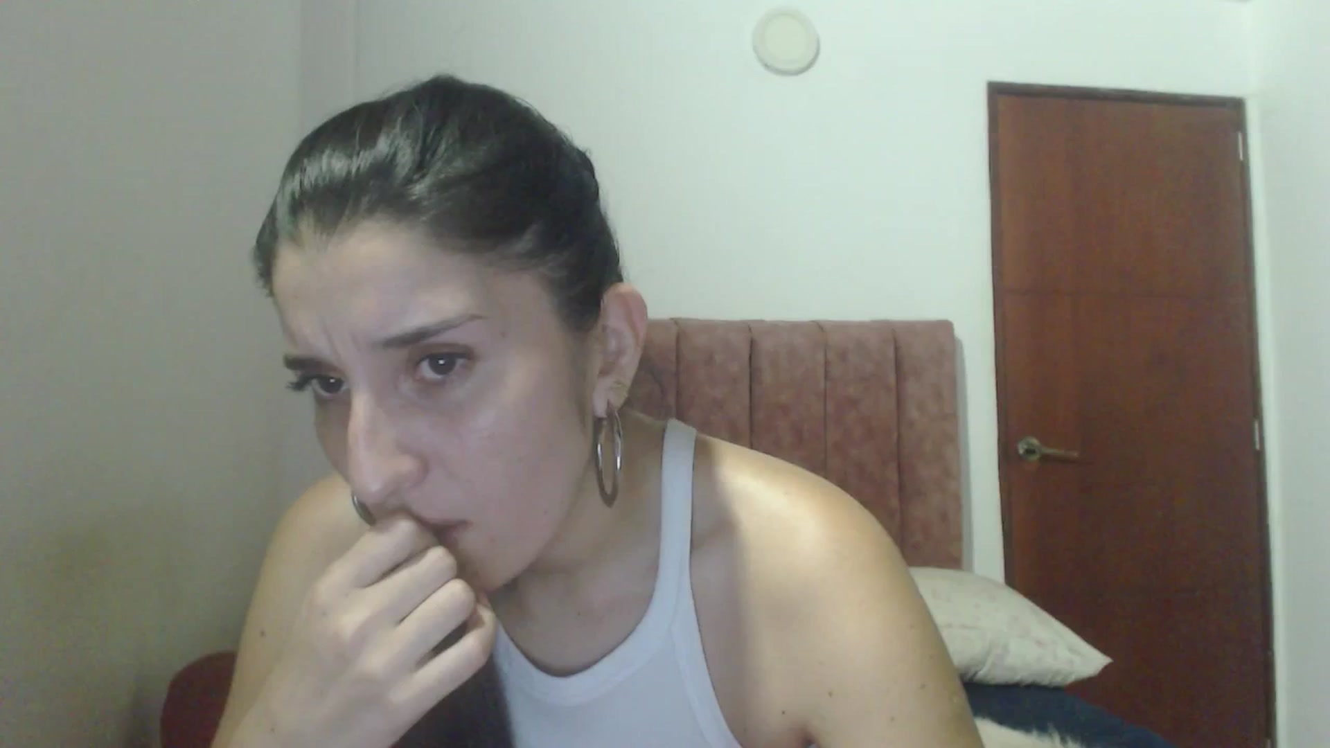 Gallery image thumbnail from Mao02's myfreecams stream on, 03/14/2025, 04:19 image 11 of 20