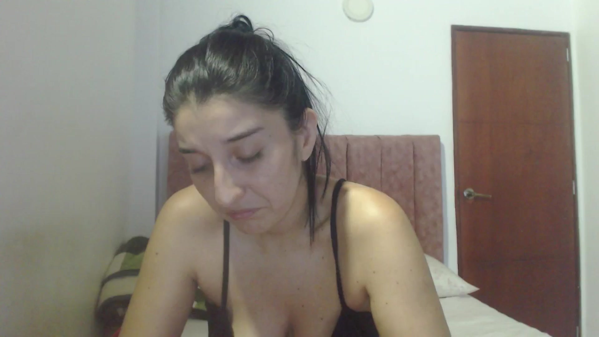Gallery image thumbnail from Mao02's myfreecams stream on, 04/07/2025, 02:33 image 14 of 20