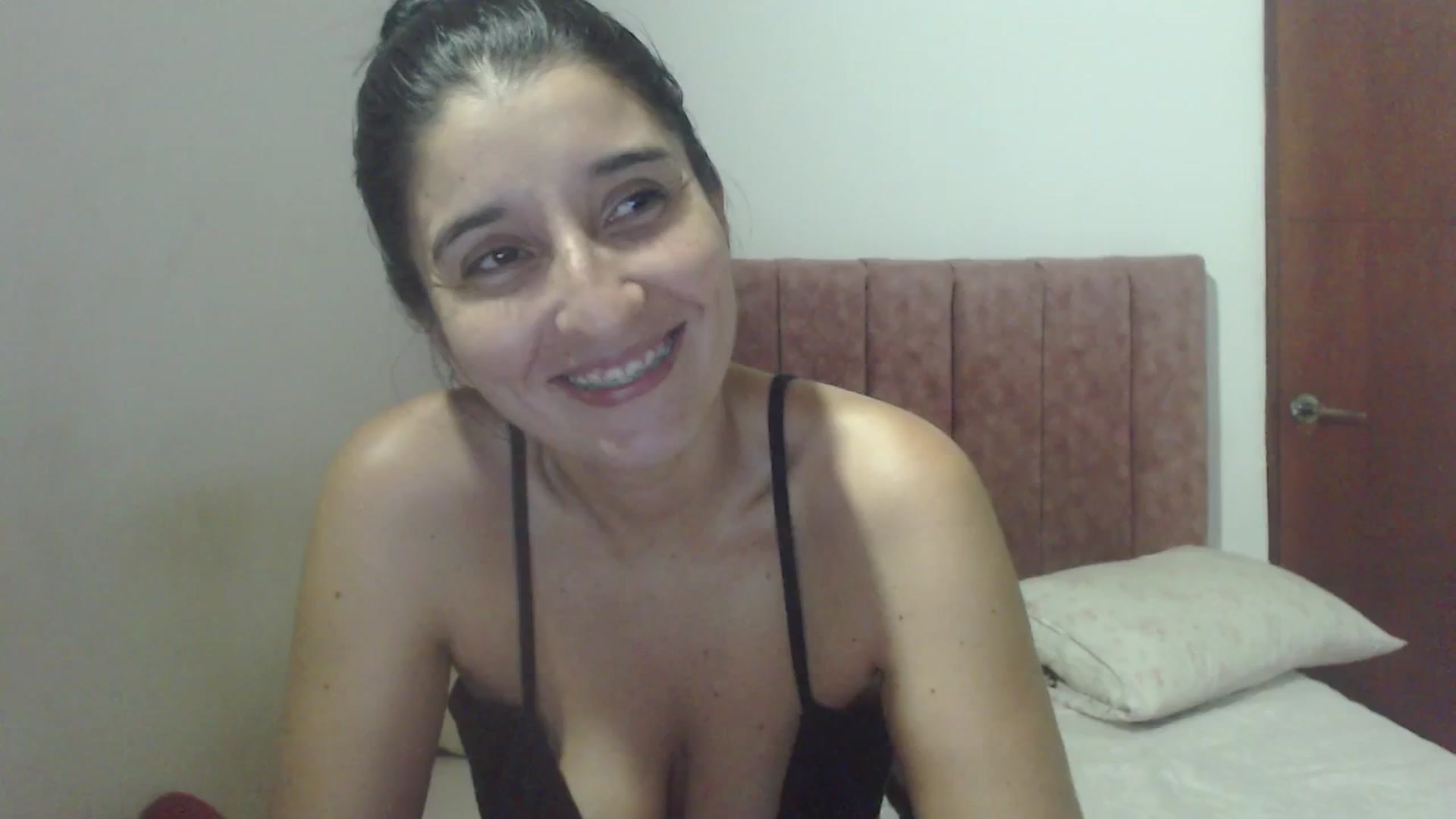 Gallery image thumbnail from Mao02's myfreecams stream on, 04/07/2025, 05:14 image 19 of 20