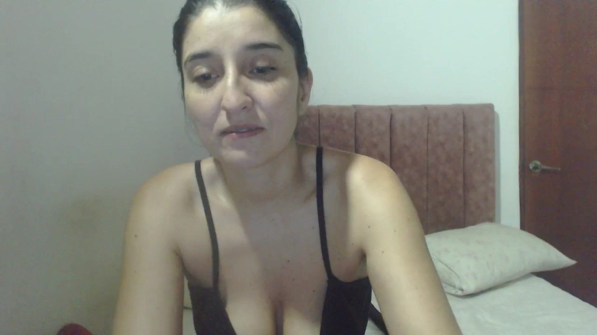 Gallery image thumbnail from Mao02's myfreecams stream on, 04/07/2025, 05:14 image 17 of 20