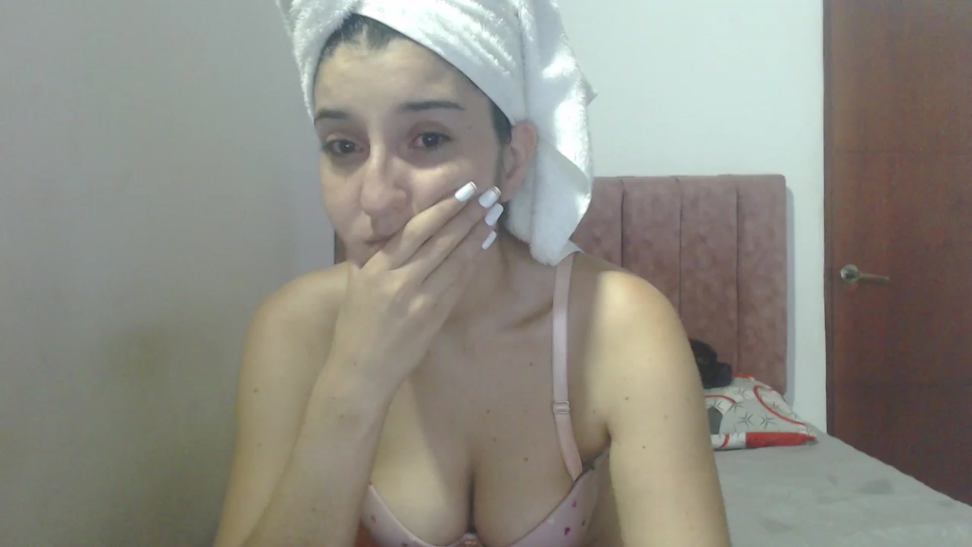 Gallery image thumbnail from Mao02's myfreecams stream on, 04/13/2025, 01:11 image 2 of 20