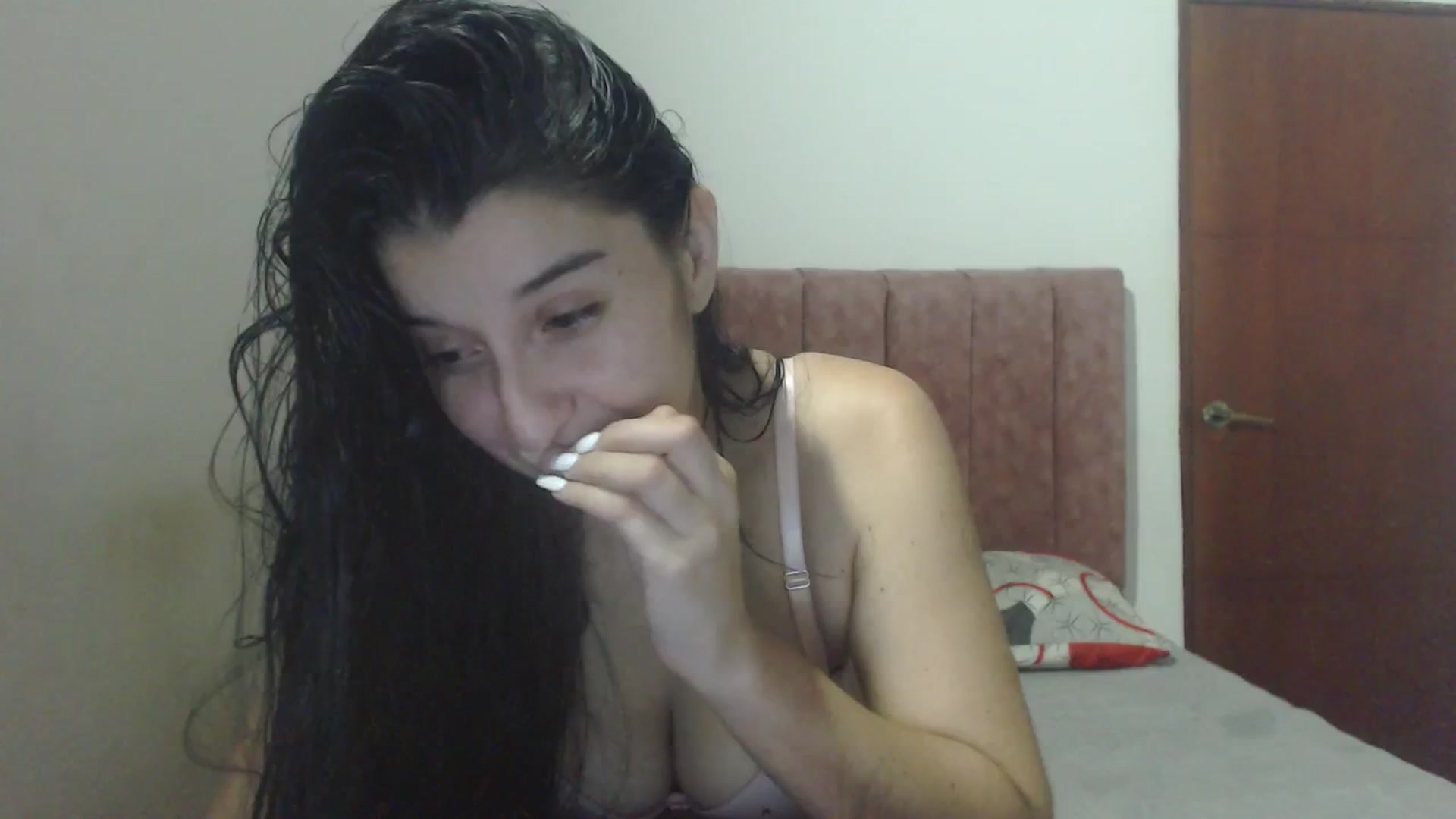 Gallery image thumbnail from Mao02's myfreecams stream on, 04/13/2025, 01:11 image 19 of 20