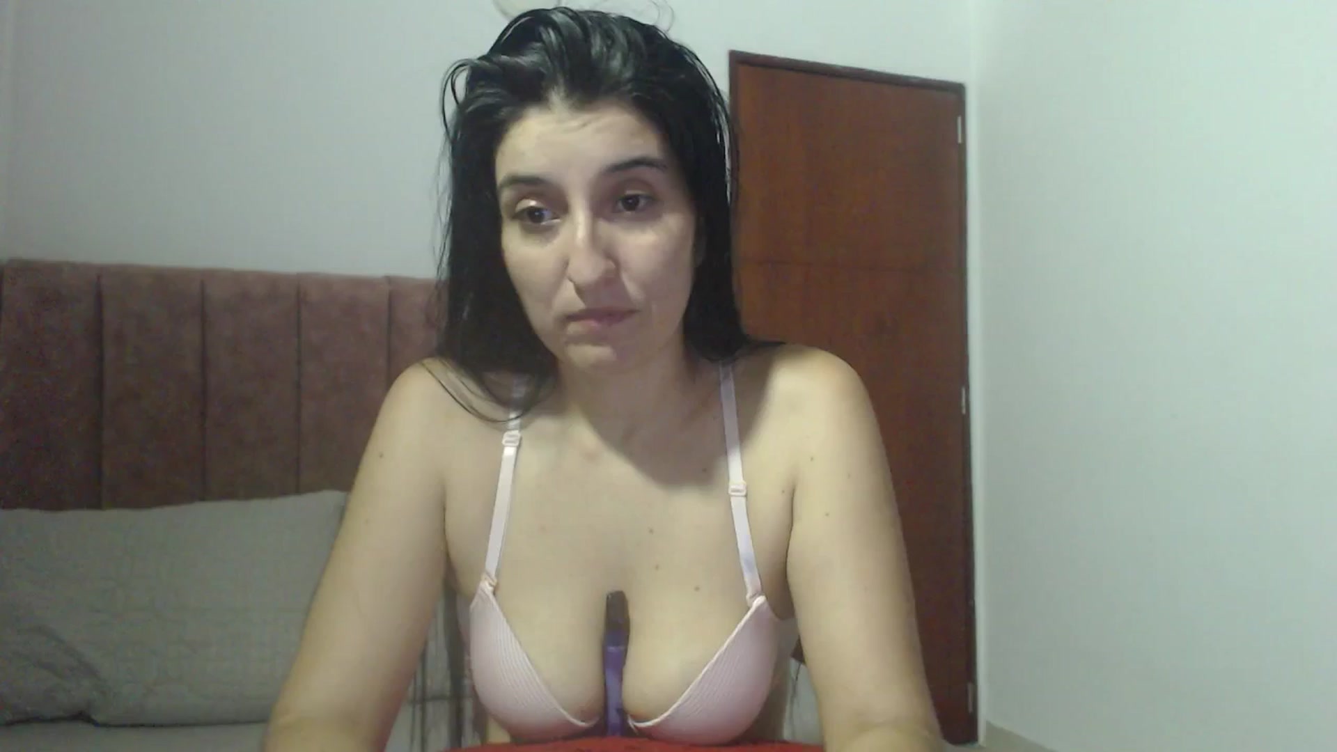 Gallery image thumbnail from Mao02's myfreecams stream on, 04/14/2025, 01:34 image 11 of 20