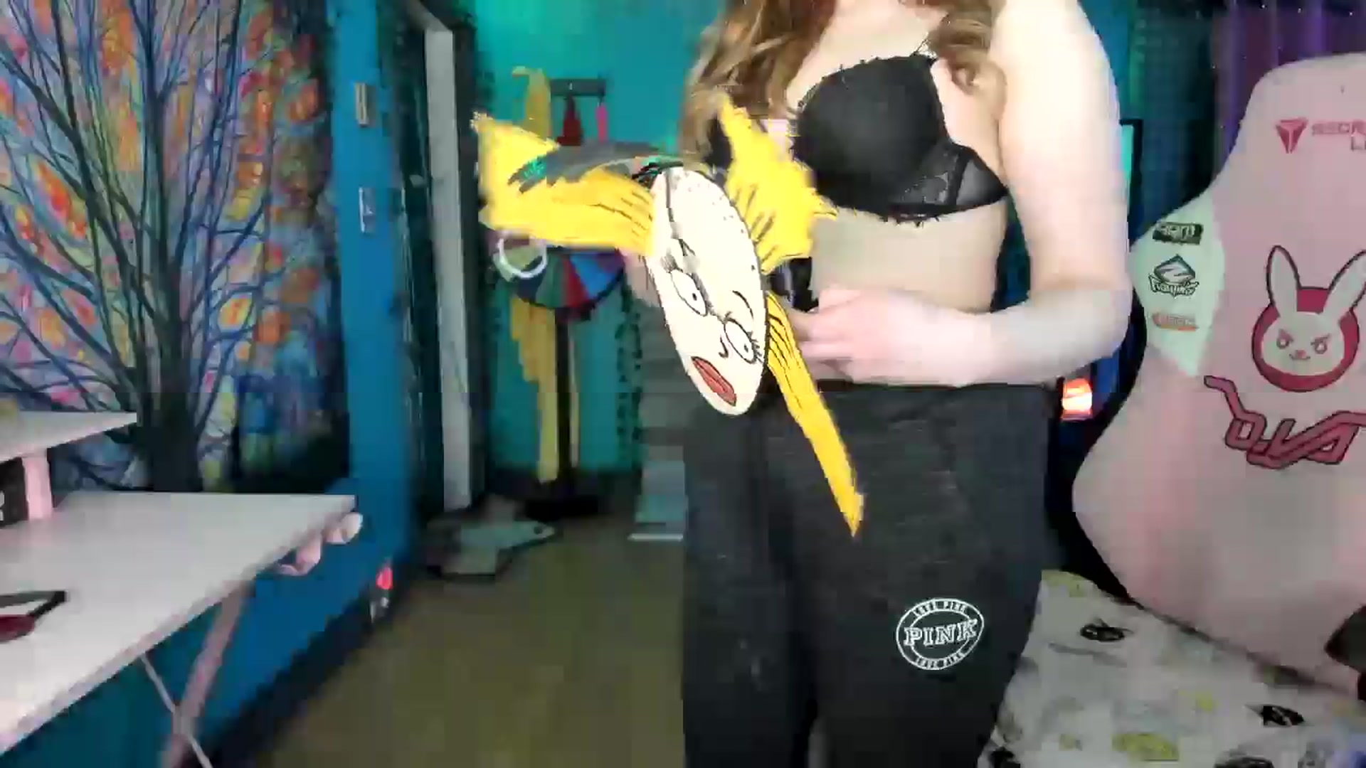 Gallery image thumbnail from MapleMaya's myfreecams stream on, 04/06/2025, 12:52 image 2 of 20
