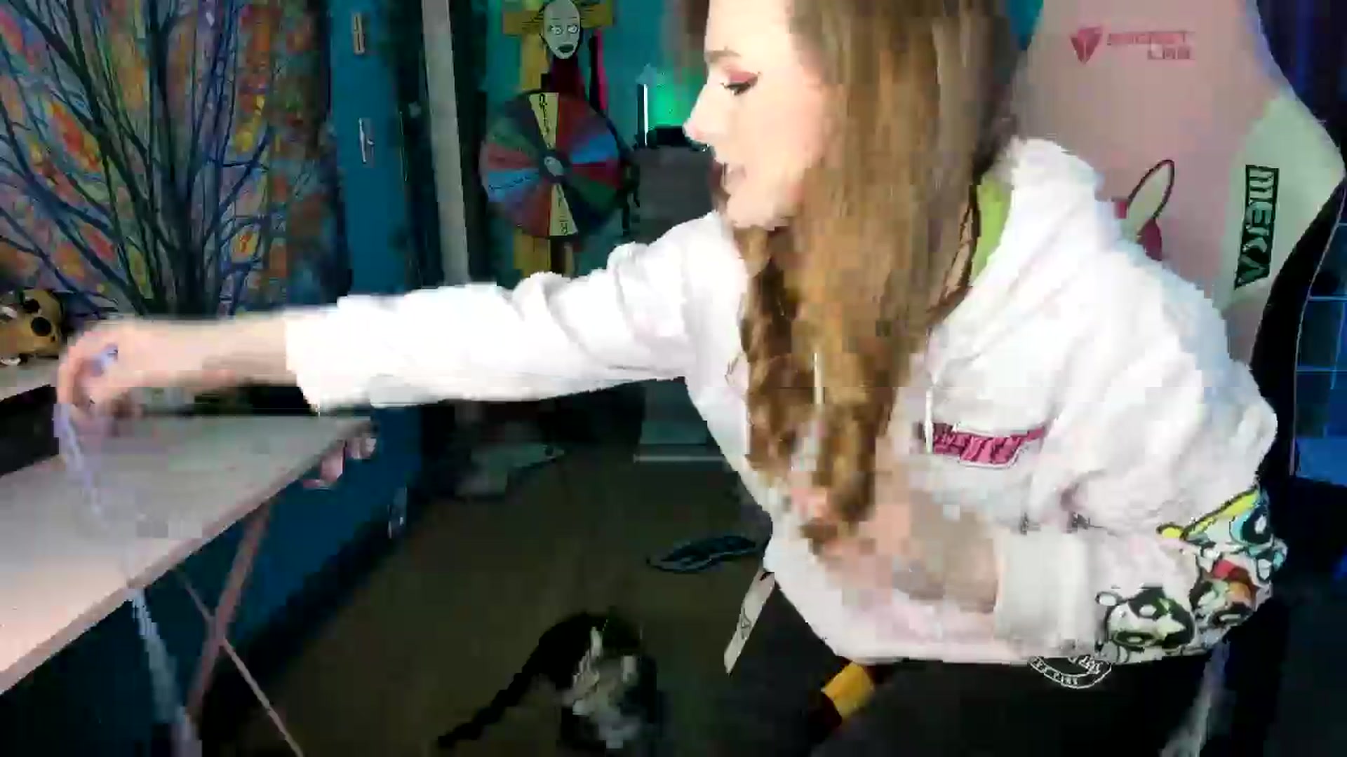 Gallery image thumbnail from MapleMaya's myfreecams stream on, 04/15/2025, 08:10 image 13 of 20