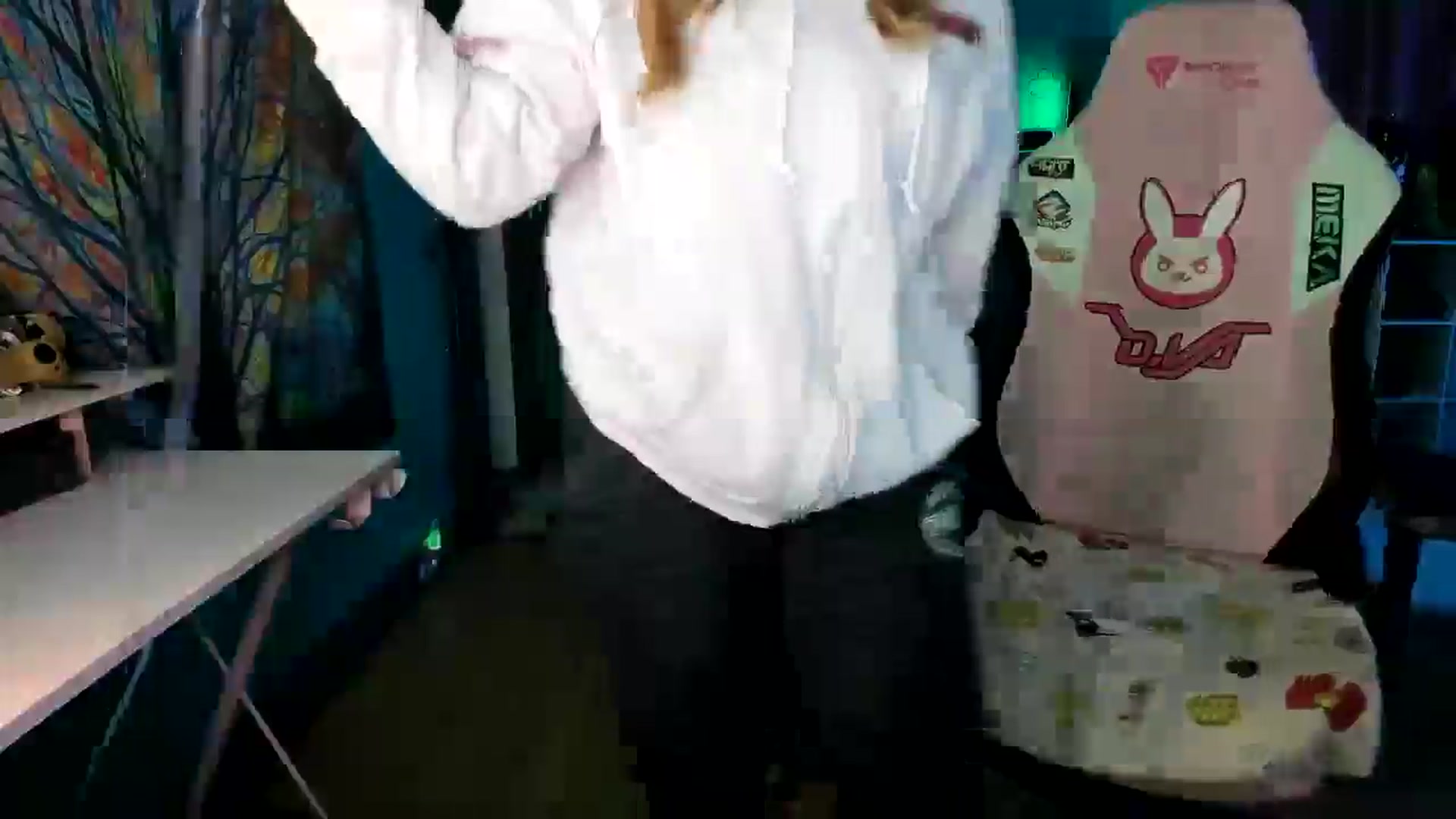 Gallery image thumbnail from MapleMaya's myfreecams stream on, 04/15/2025, 08:10 image 7 of 20