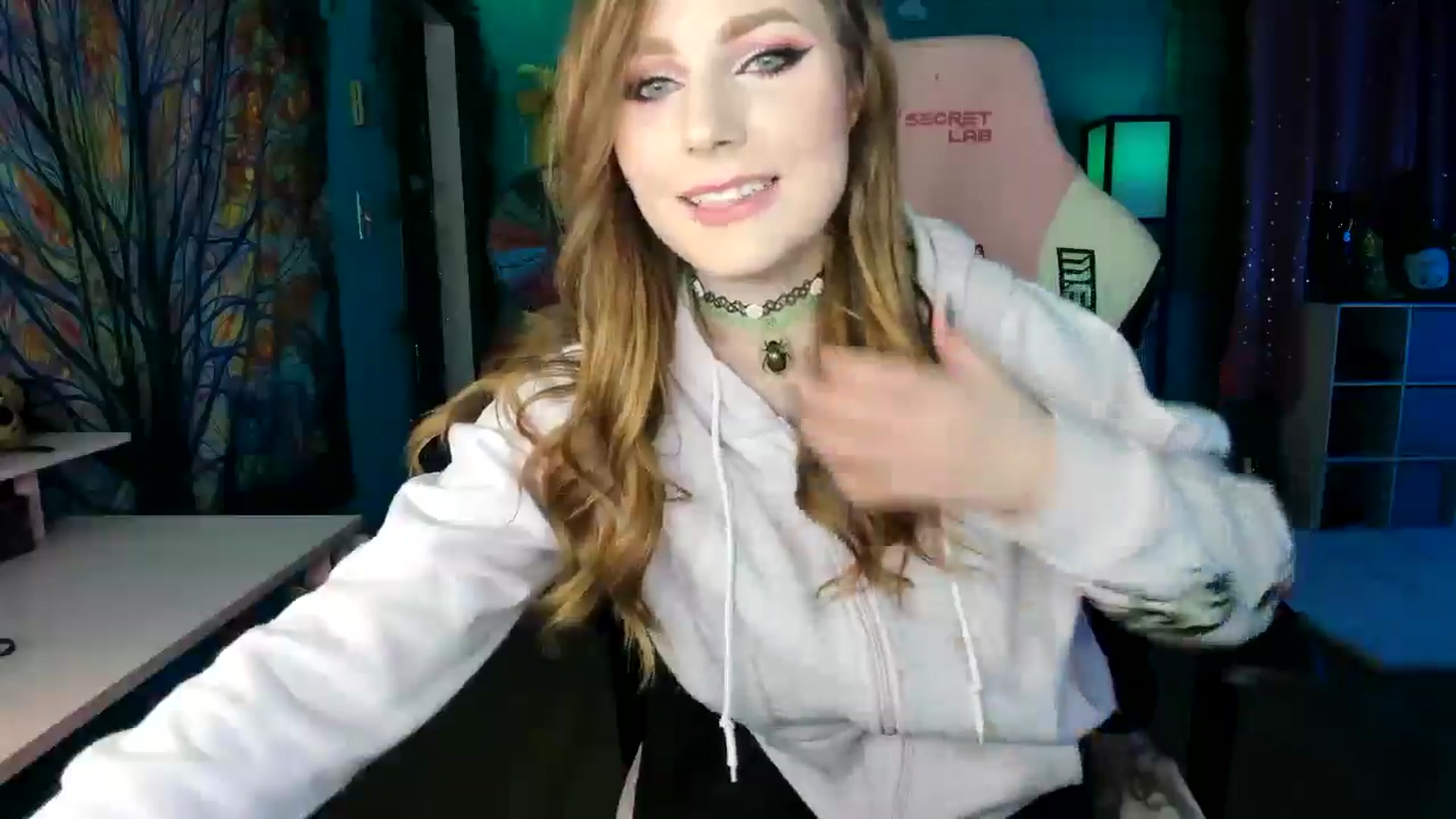 Gallery image thumbnail from MapleMaya's myfreecams stream on, 04/15/2025, 09:14 image 14 of 20