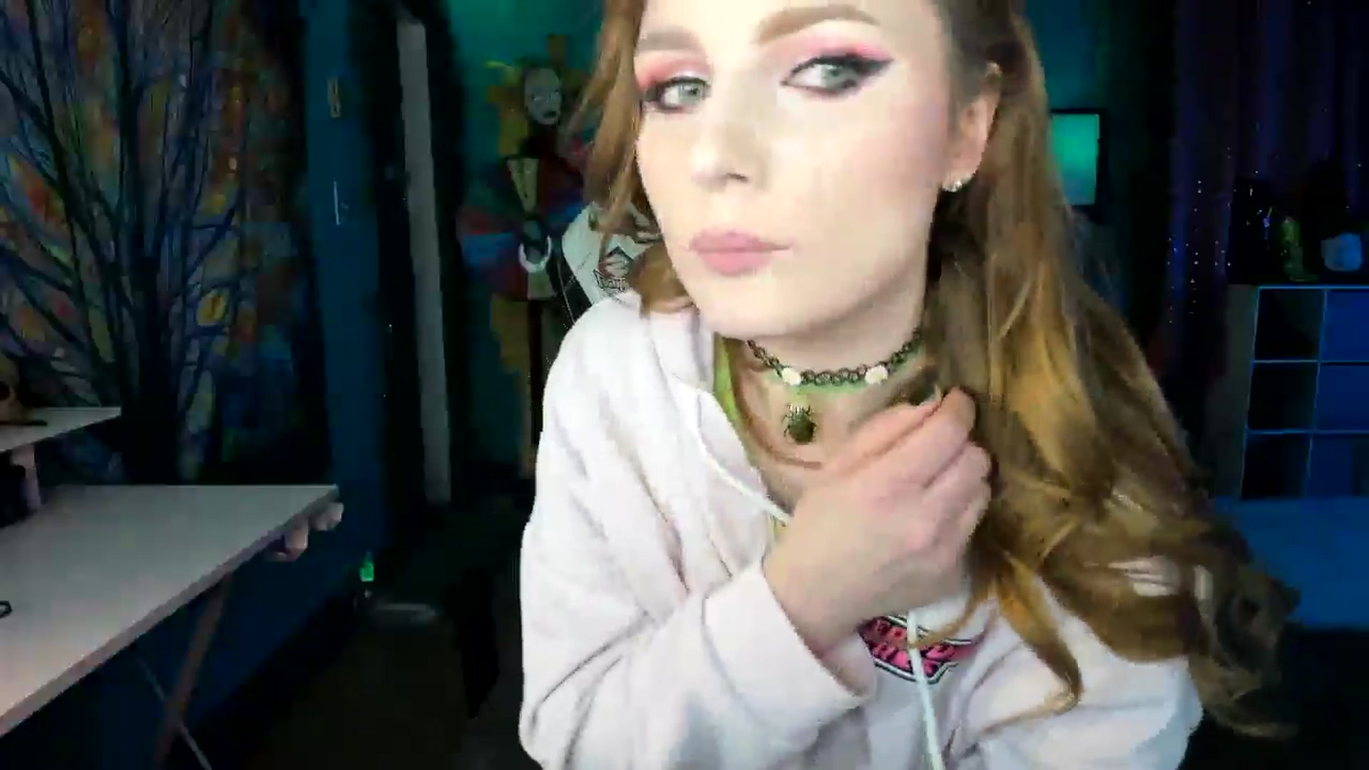 Gallery image thumbnail from MapleMaya's myfreecams stream on, 04/15/2025, 09:41 image 2 of 20