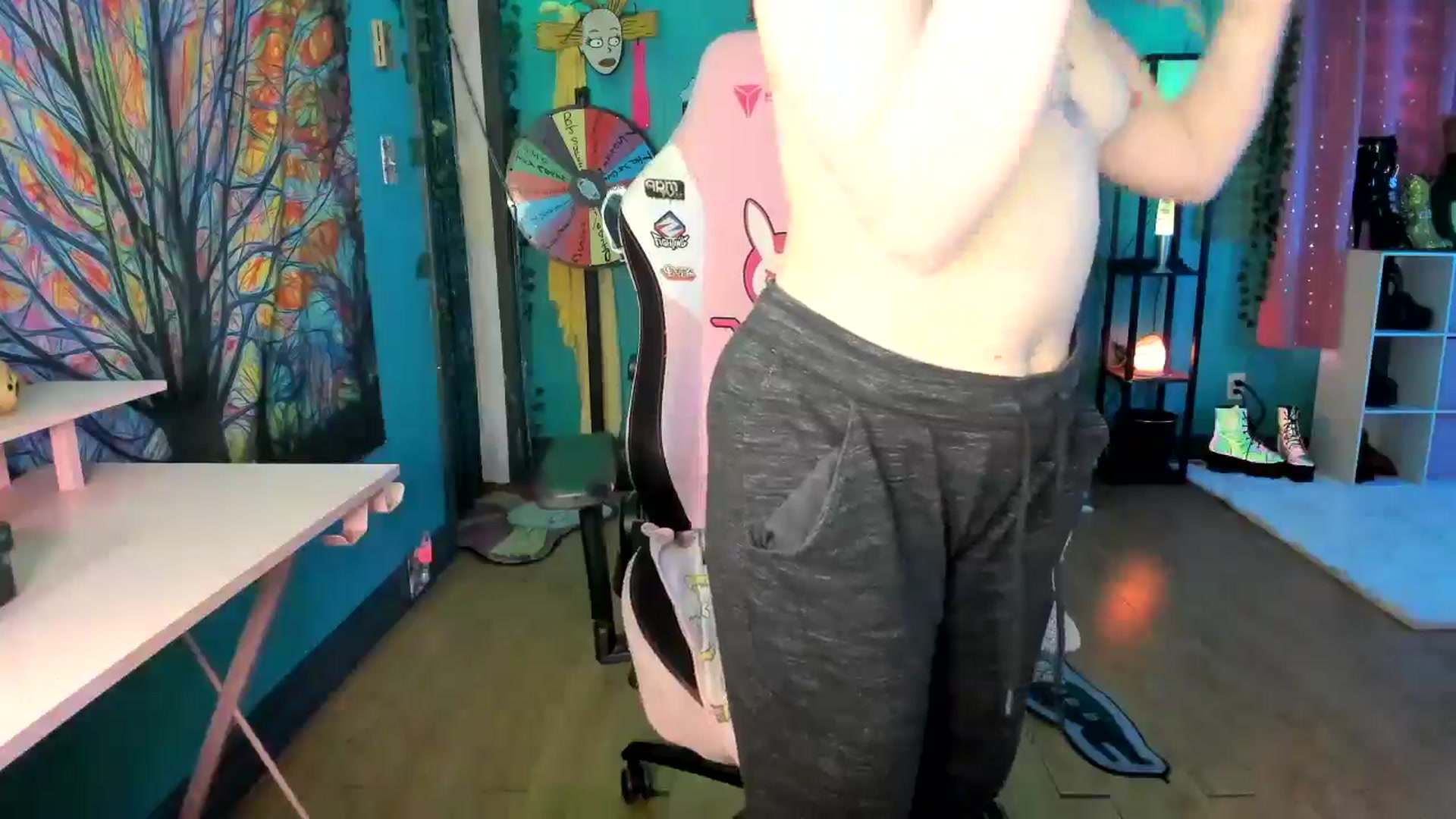 Gallery image thumbnail from MapleMaya's myfreecams stream on, 04/15/2025, 14:08 image 15 of 20