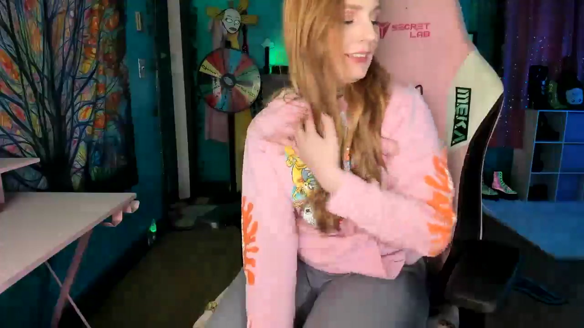 Gallery image thumbnail from MapleMaya's myfreecams stream on, 05/15/2025, 17:00 image 2 of 20