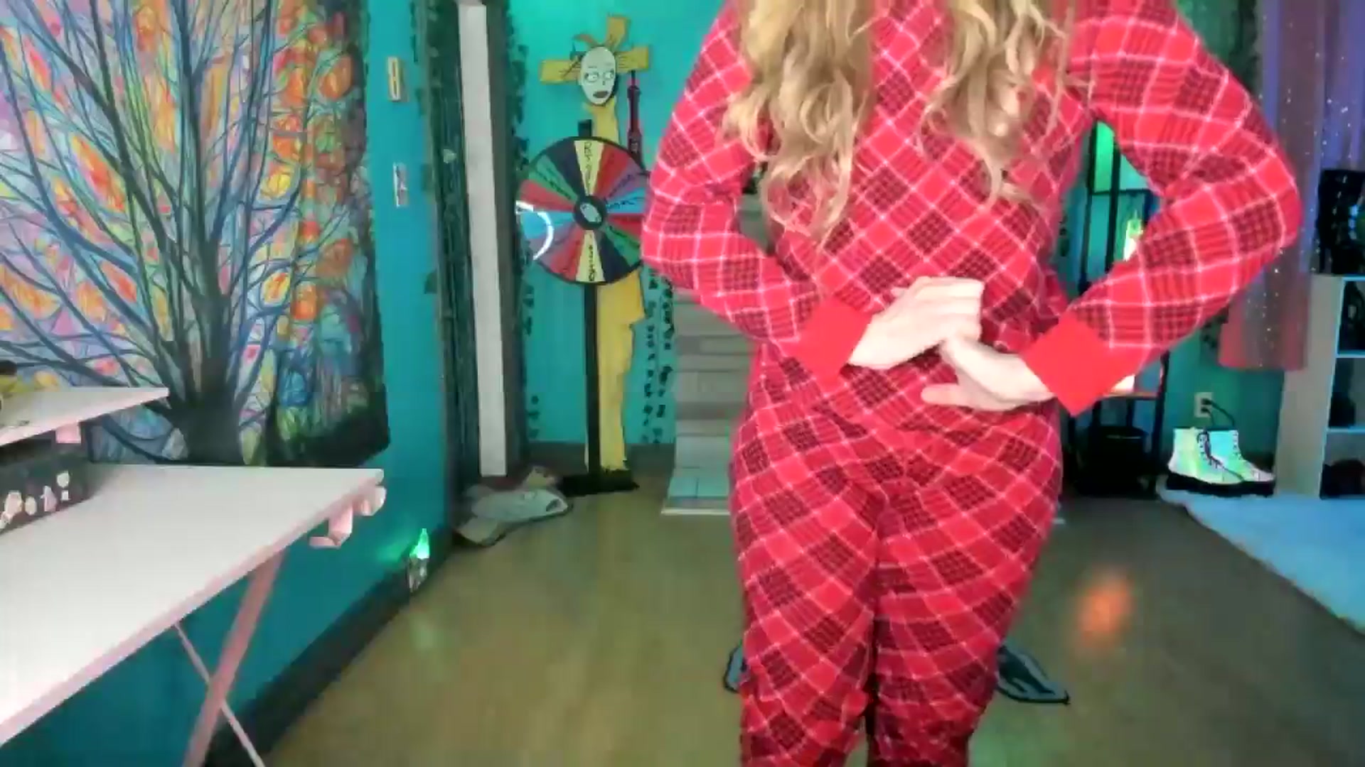 Gallery image thumbnail from MapleMaya's myfreecams stream on, 05/21/2025, 12:01 image 4 of 20