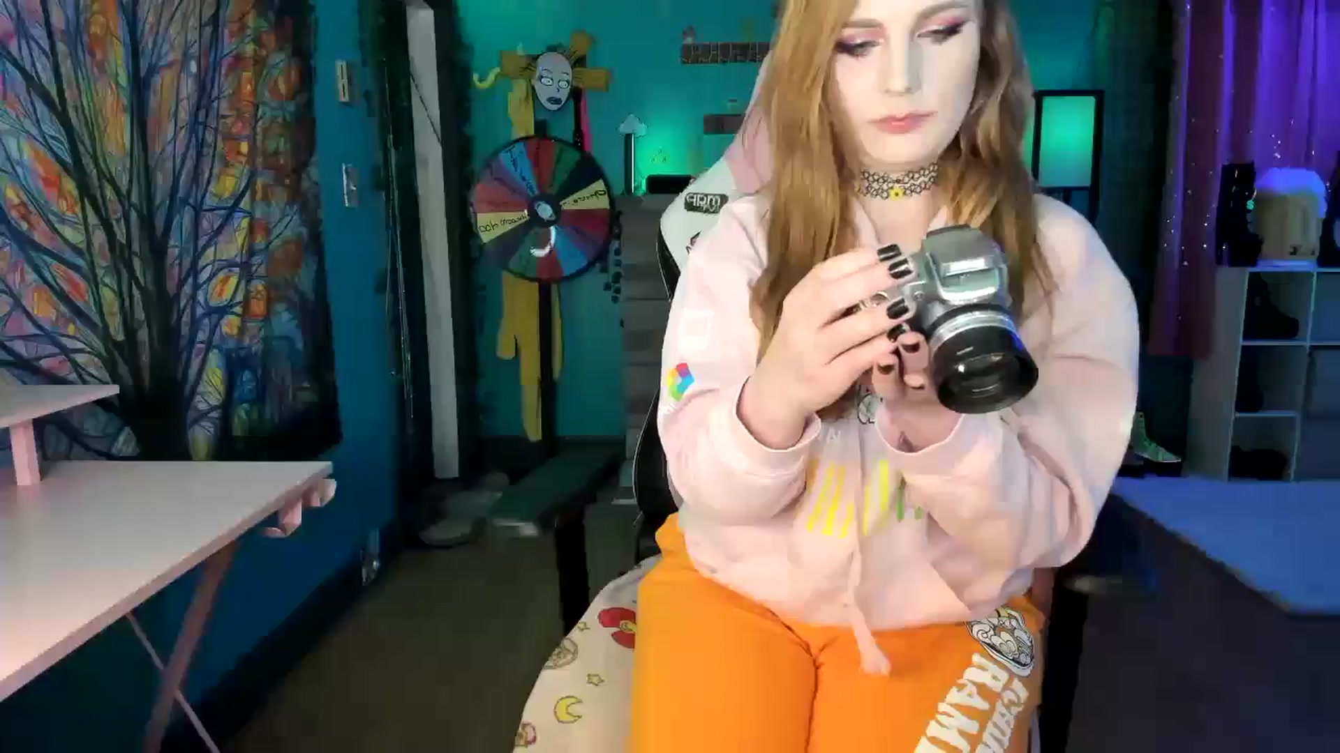Gallery image thumbnail from MapleMaya's myfreecams stream on, 06/25/2025, 13:42 image 3 of 20