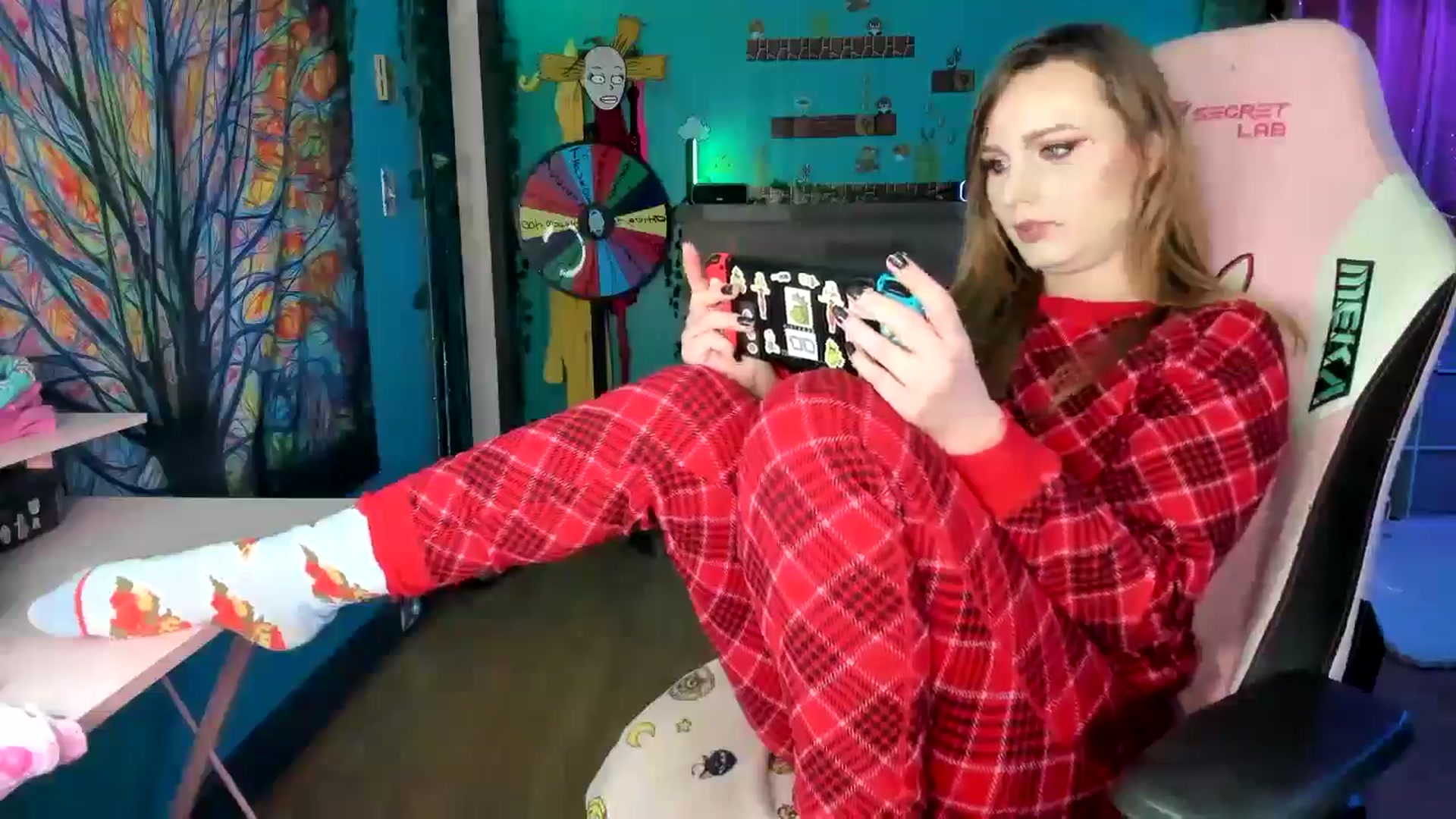 Gallery image thumbnail from MapleMaya's myfreecams stream on, 07/22/2025, 09:46 image 16 of 20