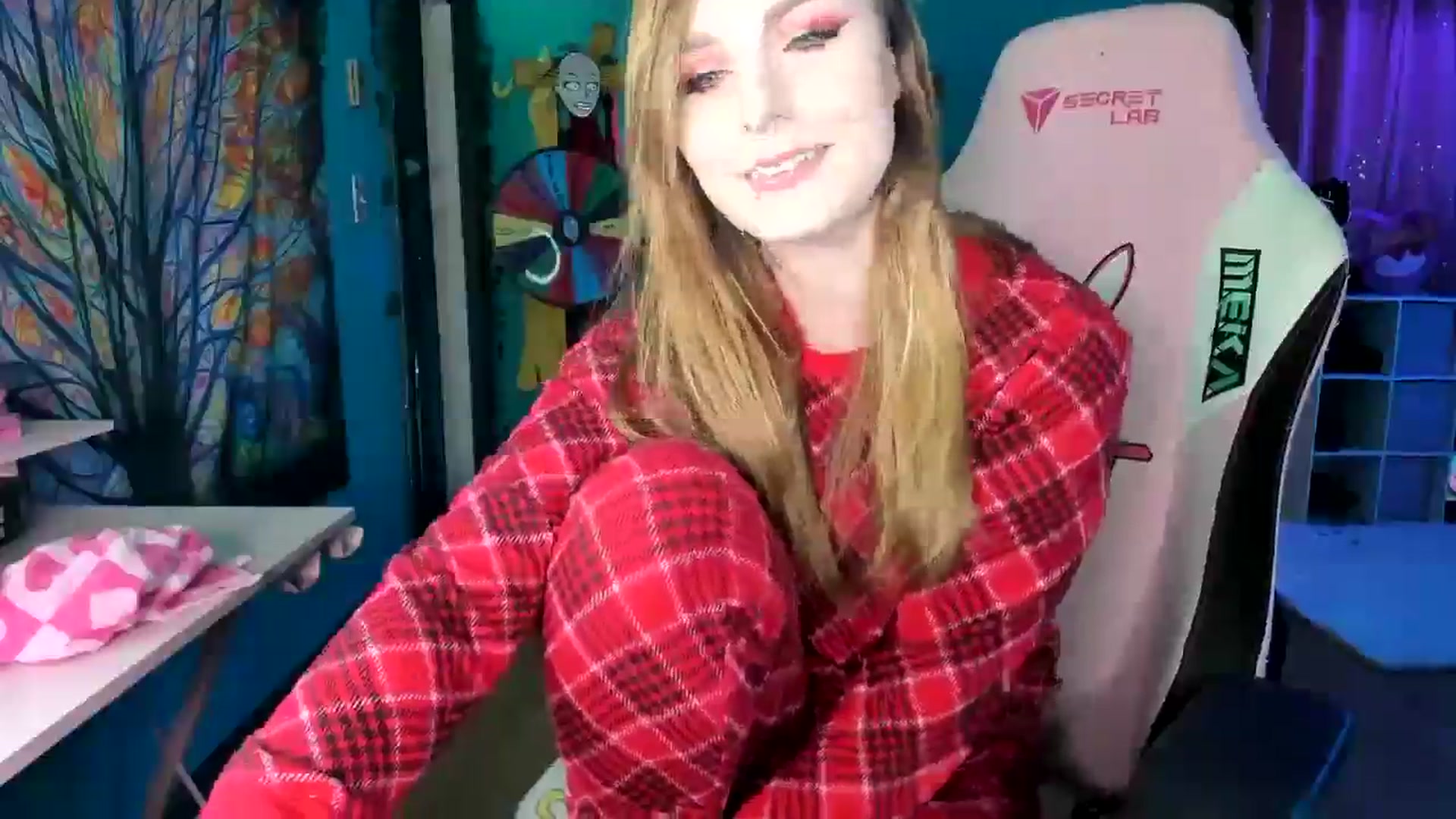 Gallery image thumbnail from MapleMaya's myfreecams stream on, 07/22/2025, 09:46 image 14 of 20