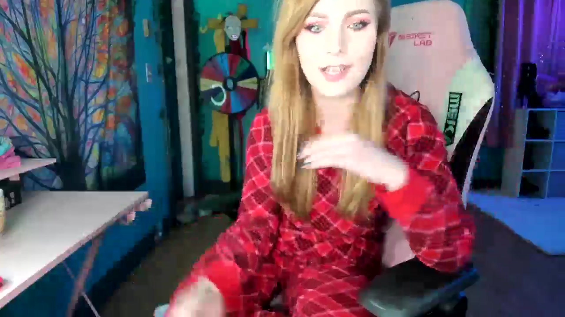 Gallery image thumbnail from MapleMaya's myfreecams stream on, 07/22/2025, 09:46 image 10 of 20