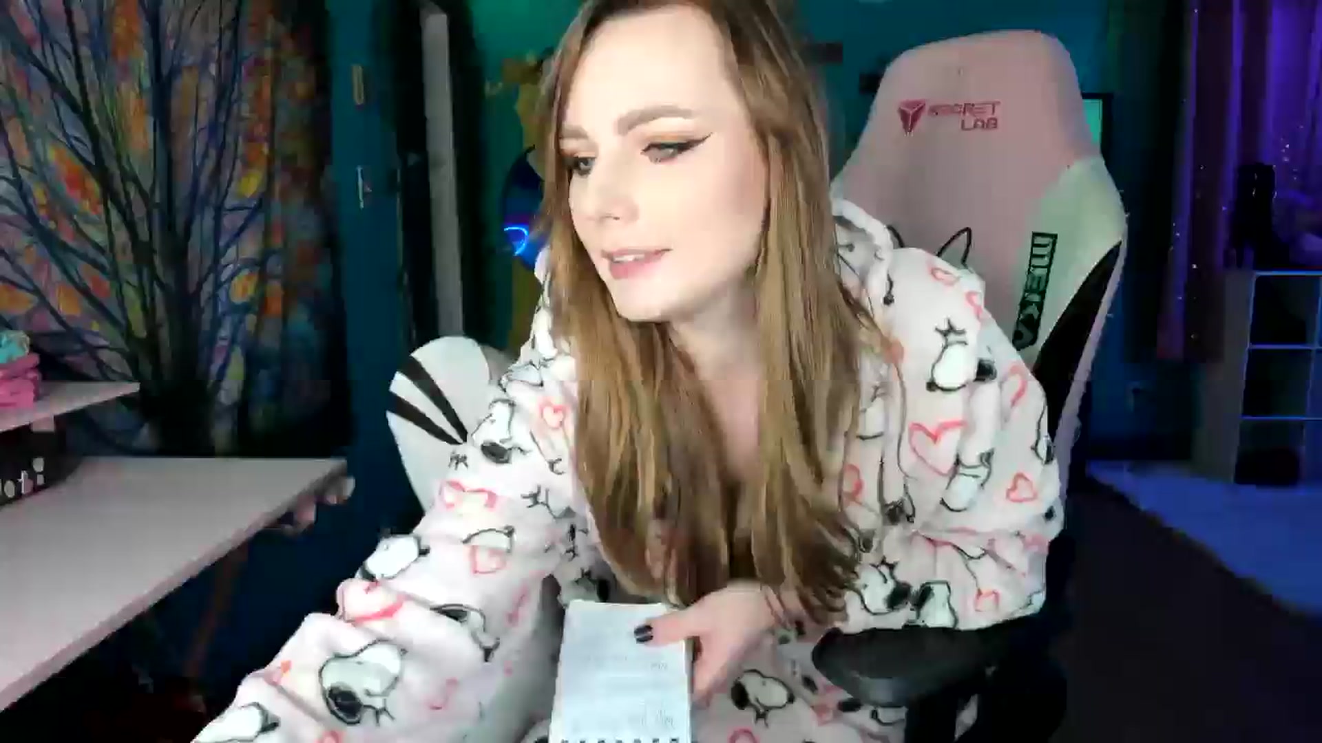 Gallery image thumbnail from MapleMaya's myfreecams stream on, 07/29/2025, 11:42 image 6 of 20