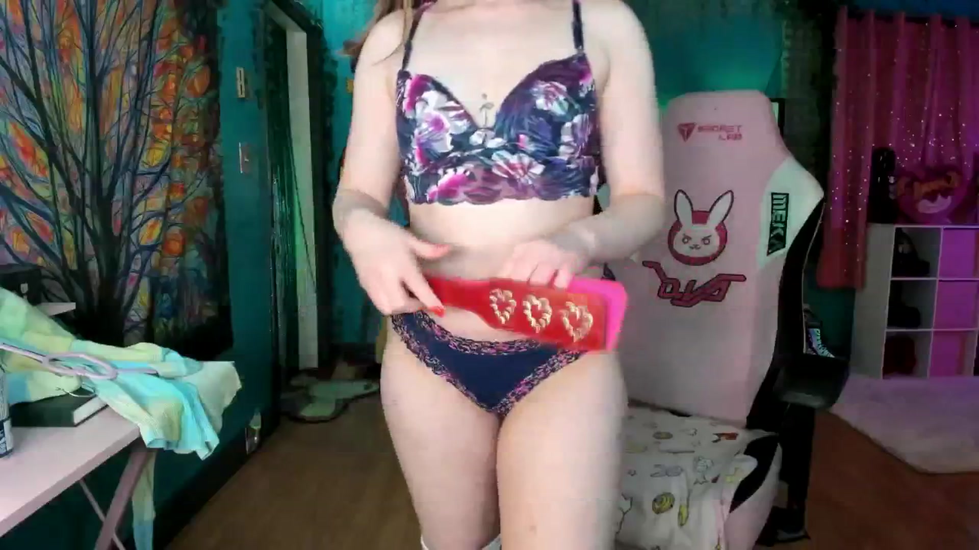 Gallery image thumbnail from MapleMaya's myfreecams stream on, 08/24/2025, 10:59 image 17 of 20