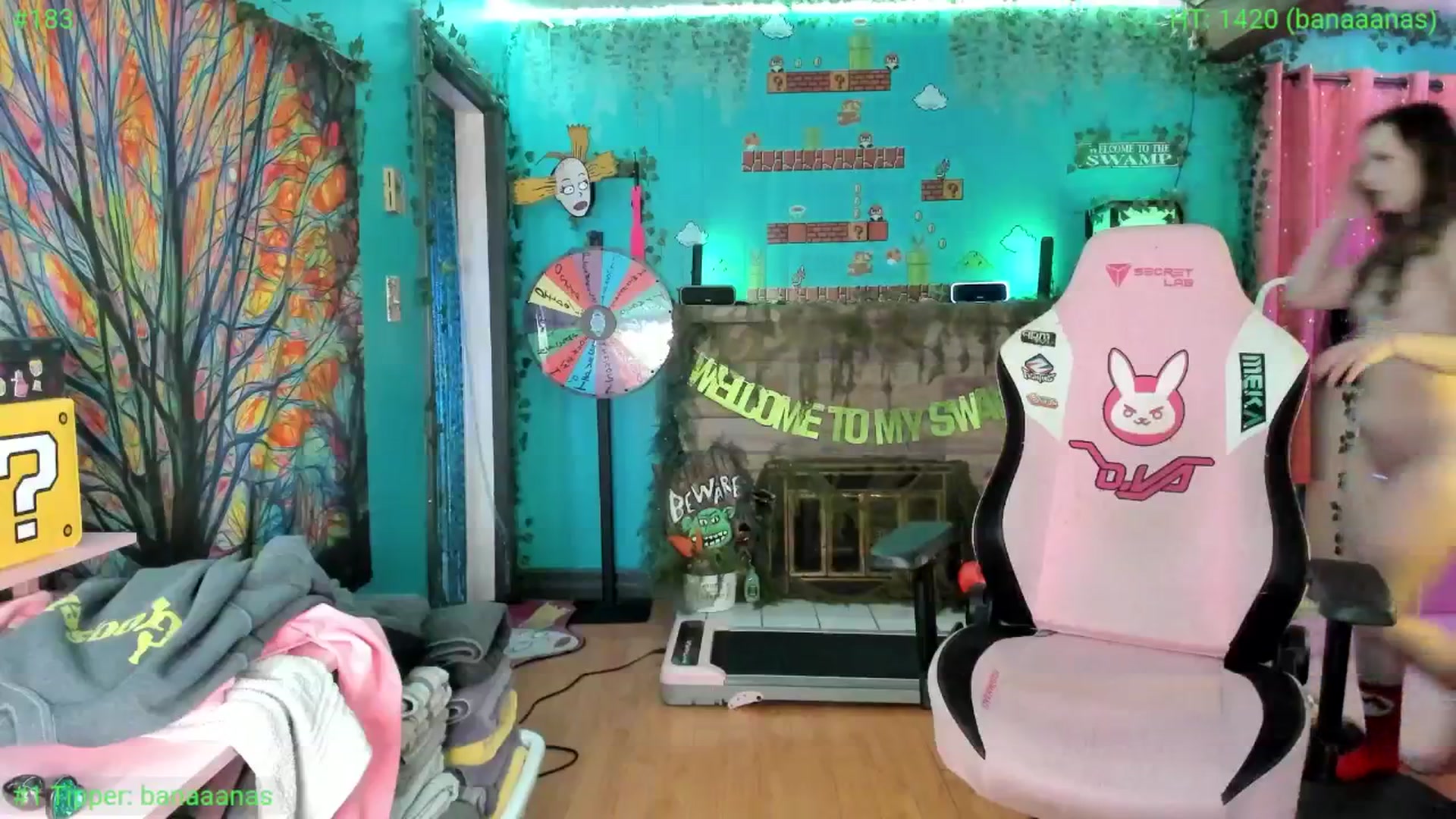 Gallery image thumbnail from MapleMaya's myfreecams stream on, 11/21/2025, 08:39 image 10 of 20