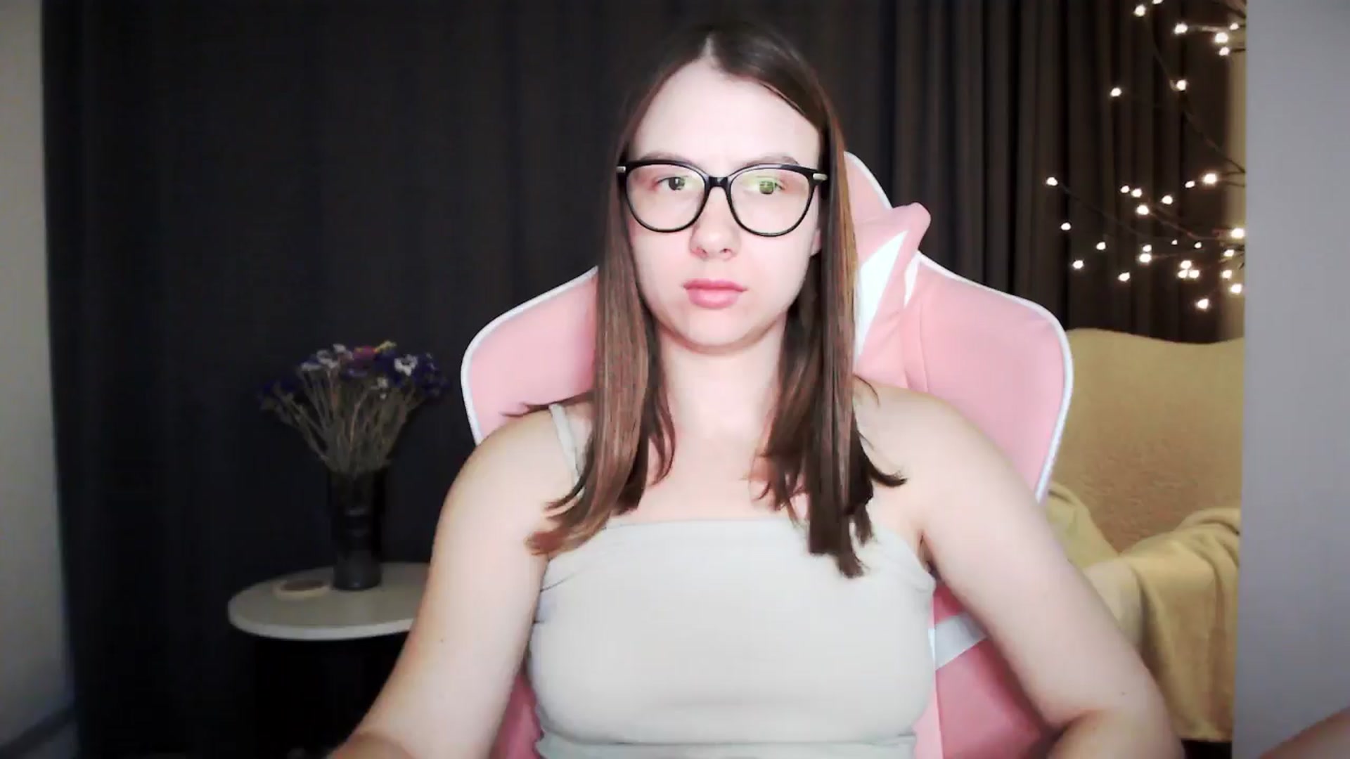 Gallery image thumbnail from MarTiny's myfreecams stream on, 10/10/2024, 01:08 image 5 of 20