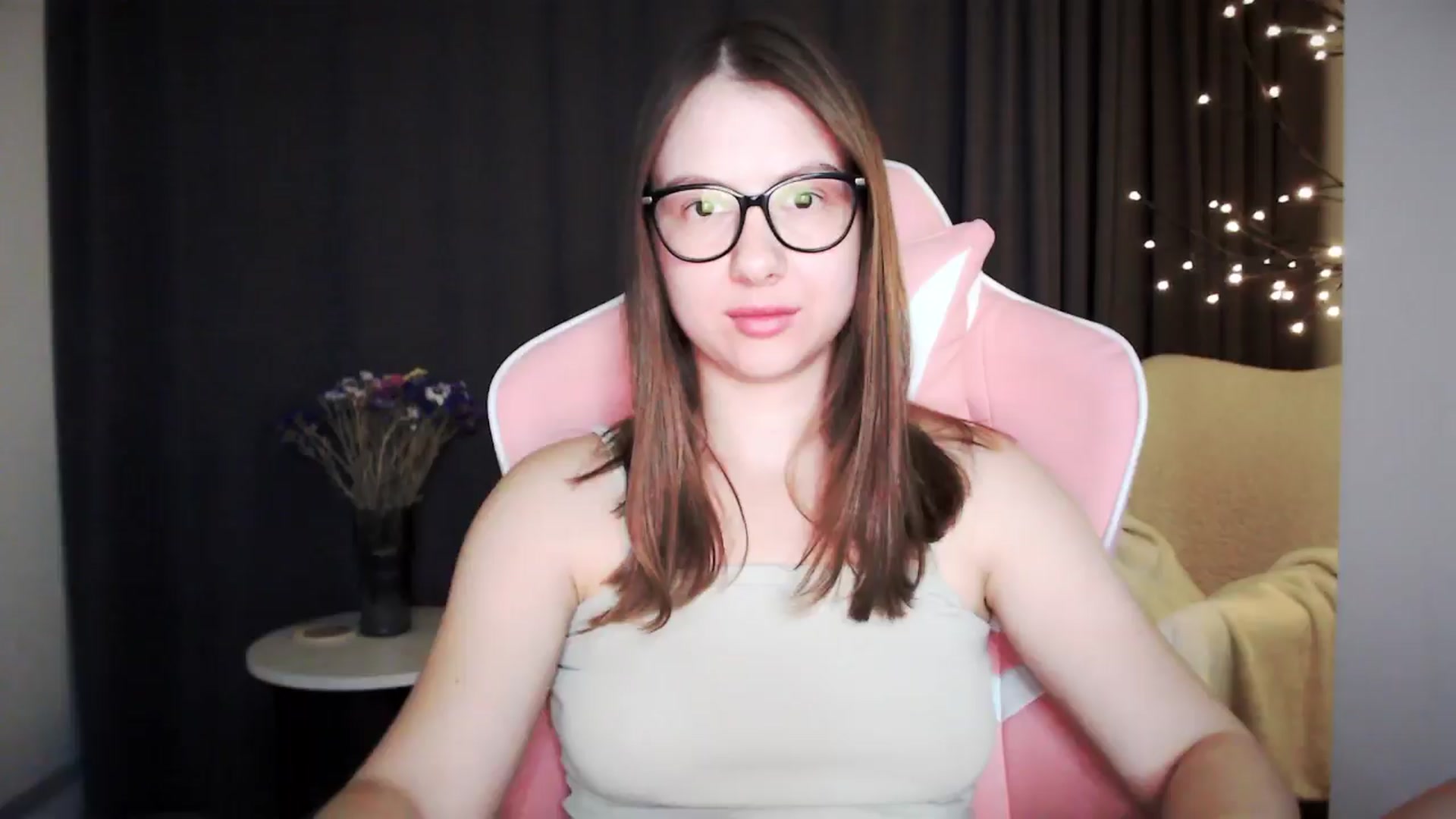 Gallery image thumbnail from MarTiny's myfreecams stream on, 10/10/2024, 01:08 image 11 of 20