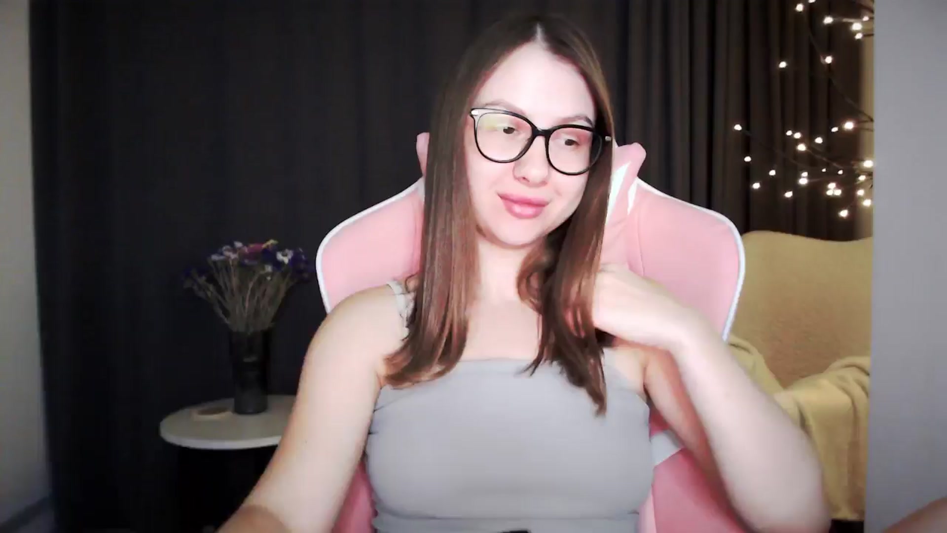 Gallery image thumbnail from MarTiny's myfreecams stream on, 10/10/2024, 01:08 image 8 of 20