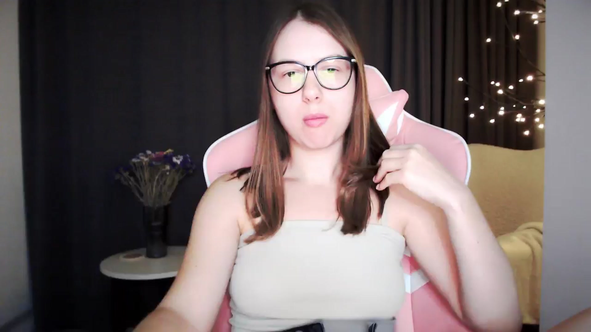 Gallery image thumbnail from MarTiny's myfreecams stream on, 10/10/2024, 01:08 image 1 of 20