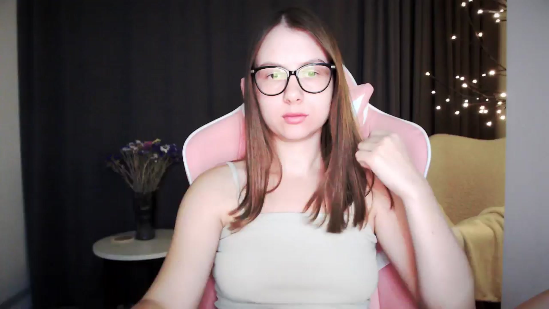 Gallery image thumbnail from MarTiny's myfreecams stream on, 10/10/2024, 01:08 image 7 of 20