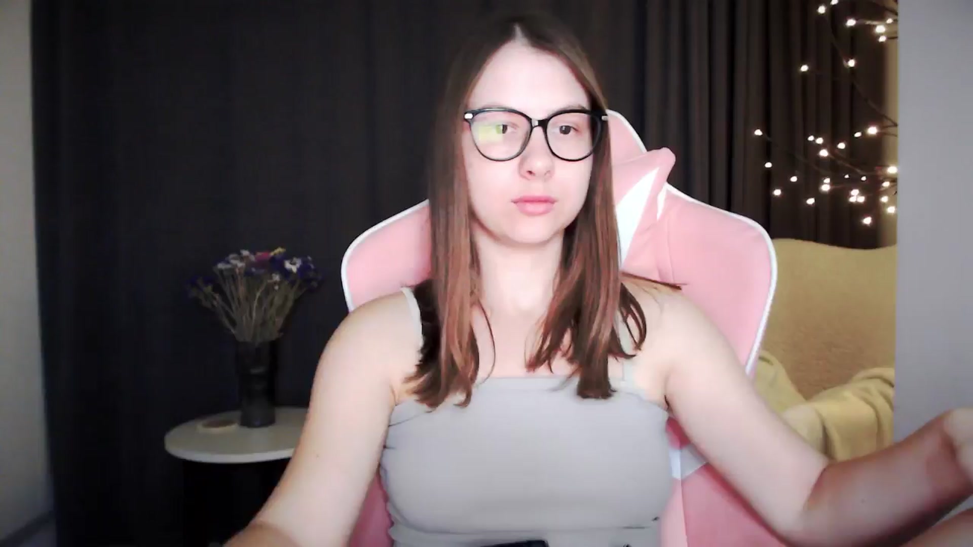 Gallery image thumbnail from MarTiny's myfreecams stream on, 10/10/2024, 01:08 image 20 of 20