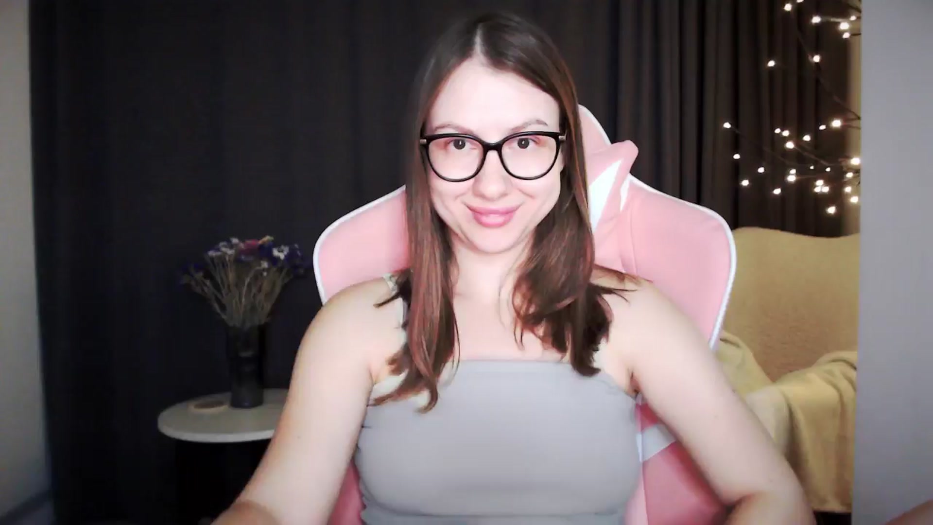 Gallery image thumbnail from MarTiny's myfreecams stream on, 10/10/2024, 01:08 image 12 of 20