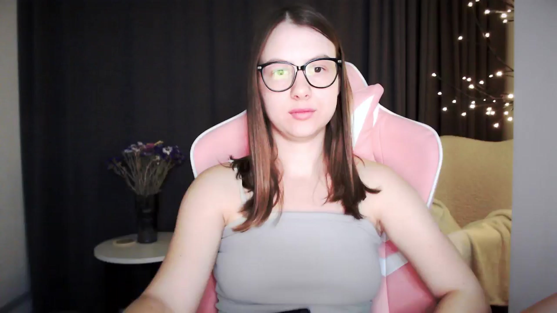 Gallery image thumbnail from MarTiny's myfreecams stream on, 10/10/2024, 01:08 image 4 of 20