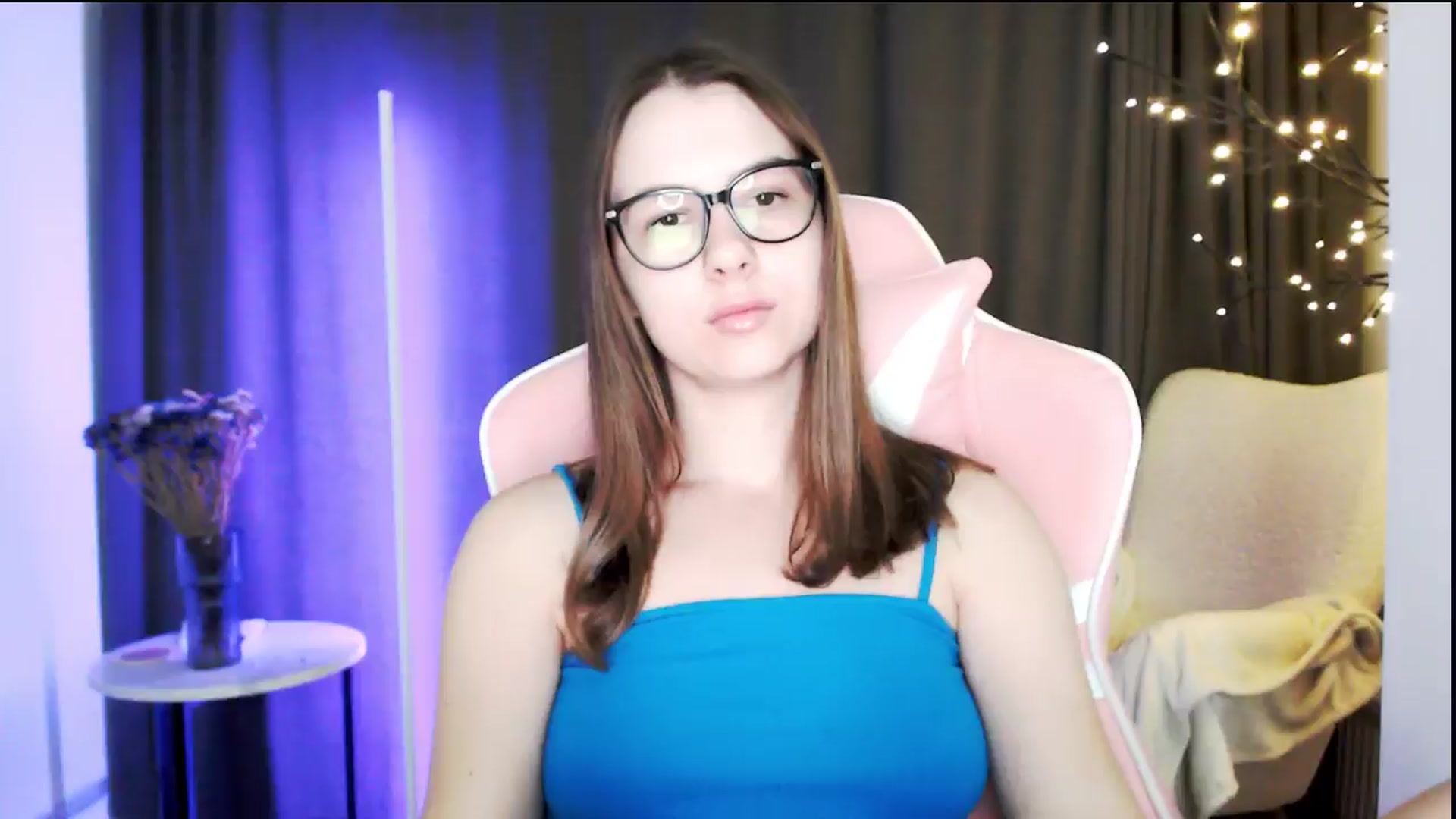 Gallery image thumbnail from MarTiny's myfreecams stream on, 10/20/2024, 01:33 image 1 of 20