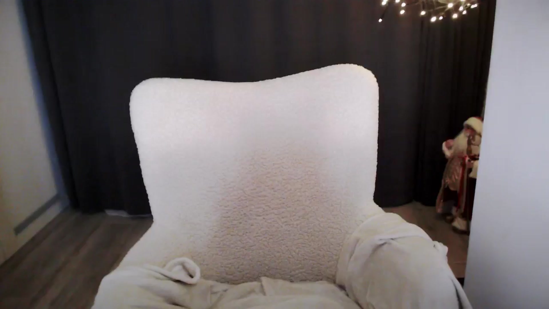 Gallery image thumbnail from MarTiny's myfreecams stream on, 02/07/2025, 02:37 image 12 of 20